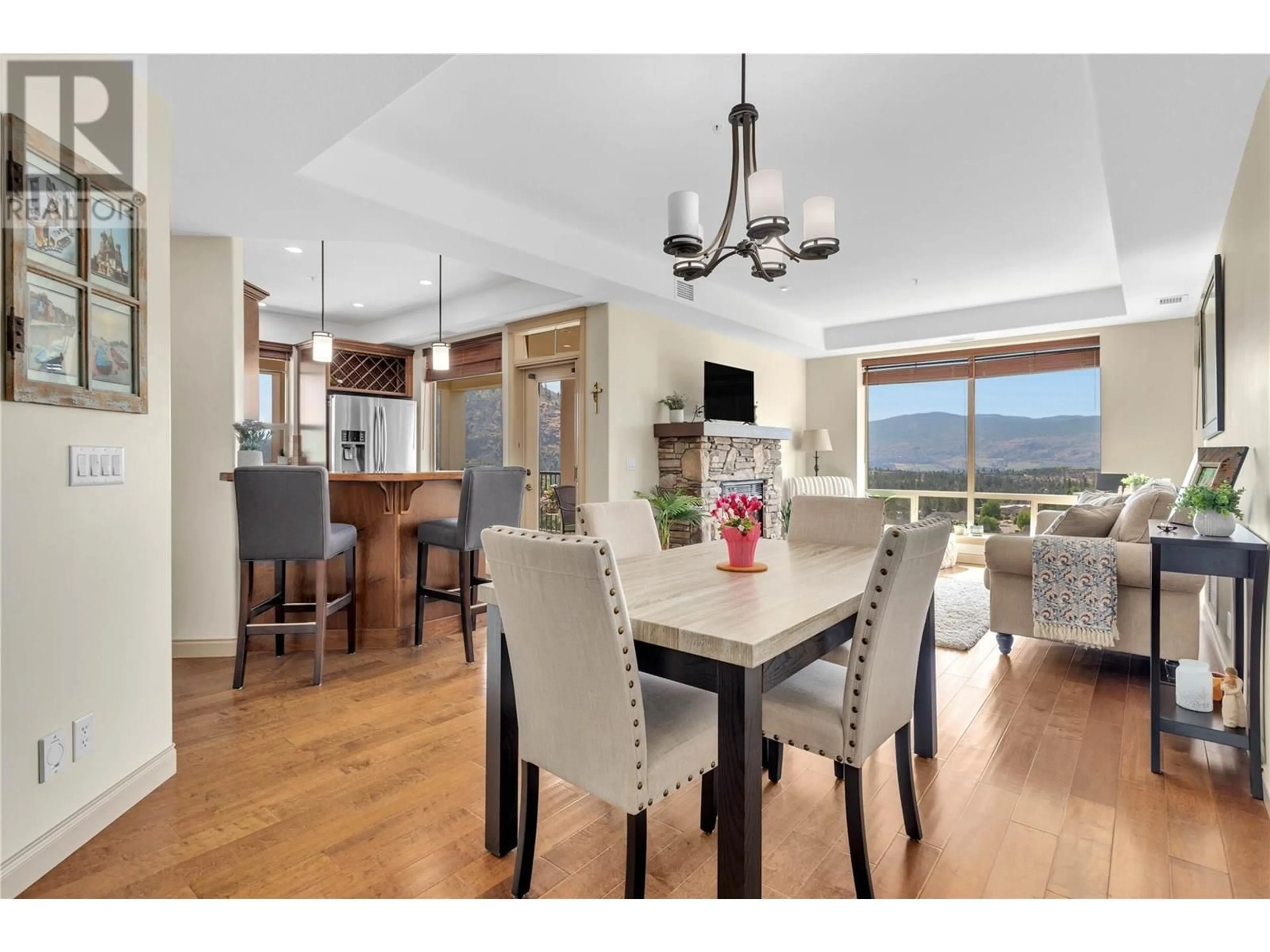 Dining room, wood/laminate floor for 304 - 2750 AUBURN ROAD, West Kelowna British Columbia V4T4C2