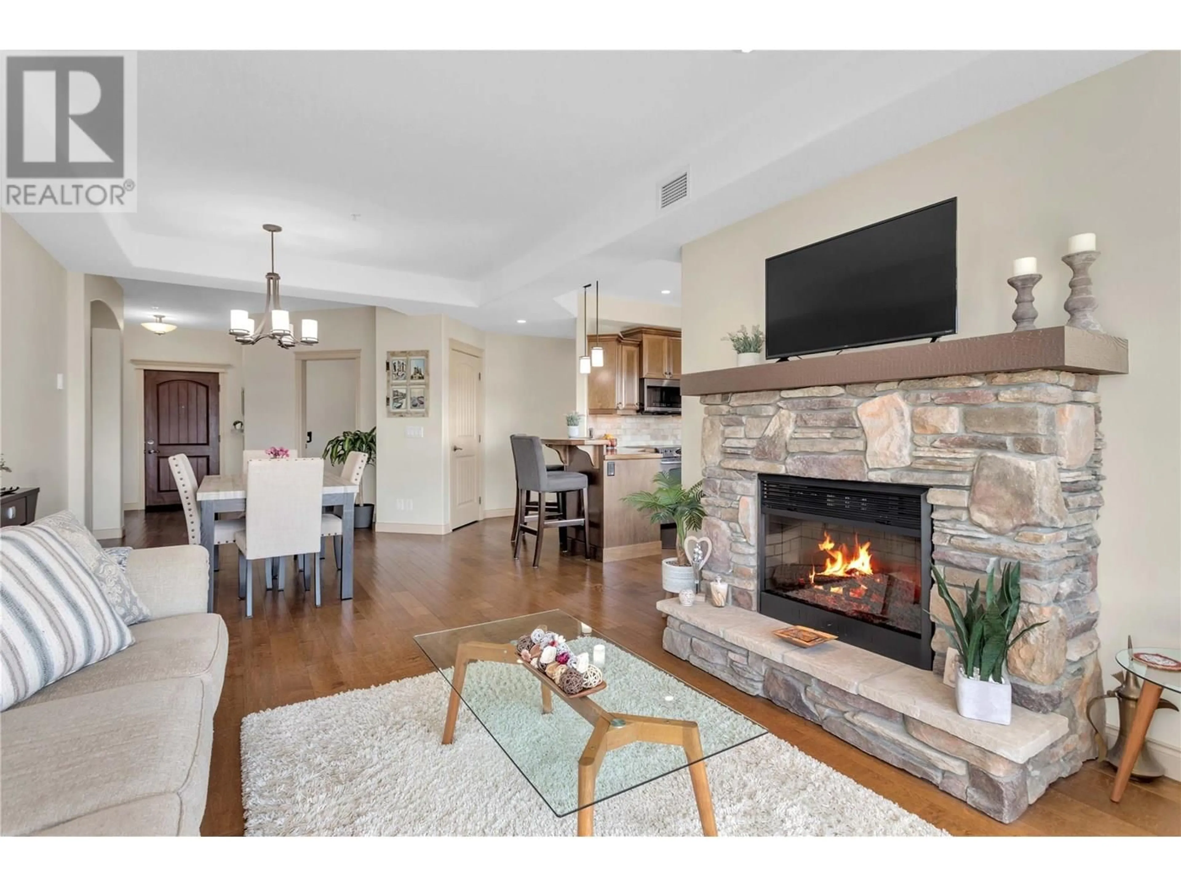 Living room with furniture, unknown for 304 - 2750 AUBURN ROAD, West Kelowna British Columbia V4T4C2