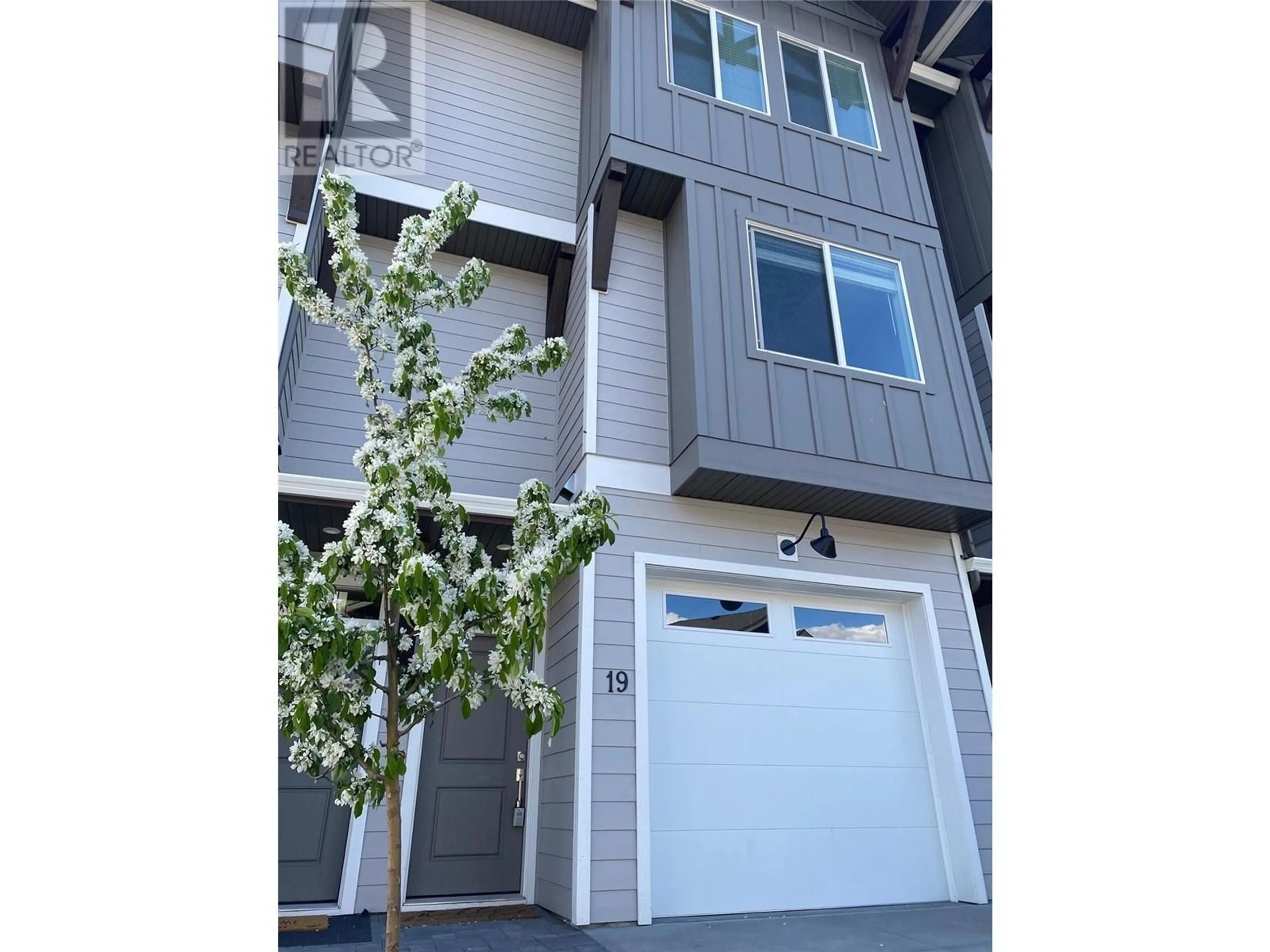 Unknown for 19 - 12840 STILLWATER COURT, Lake Country British Columbia V4V2W6