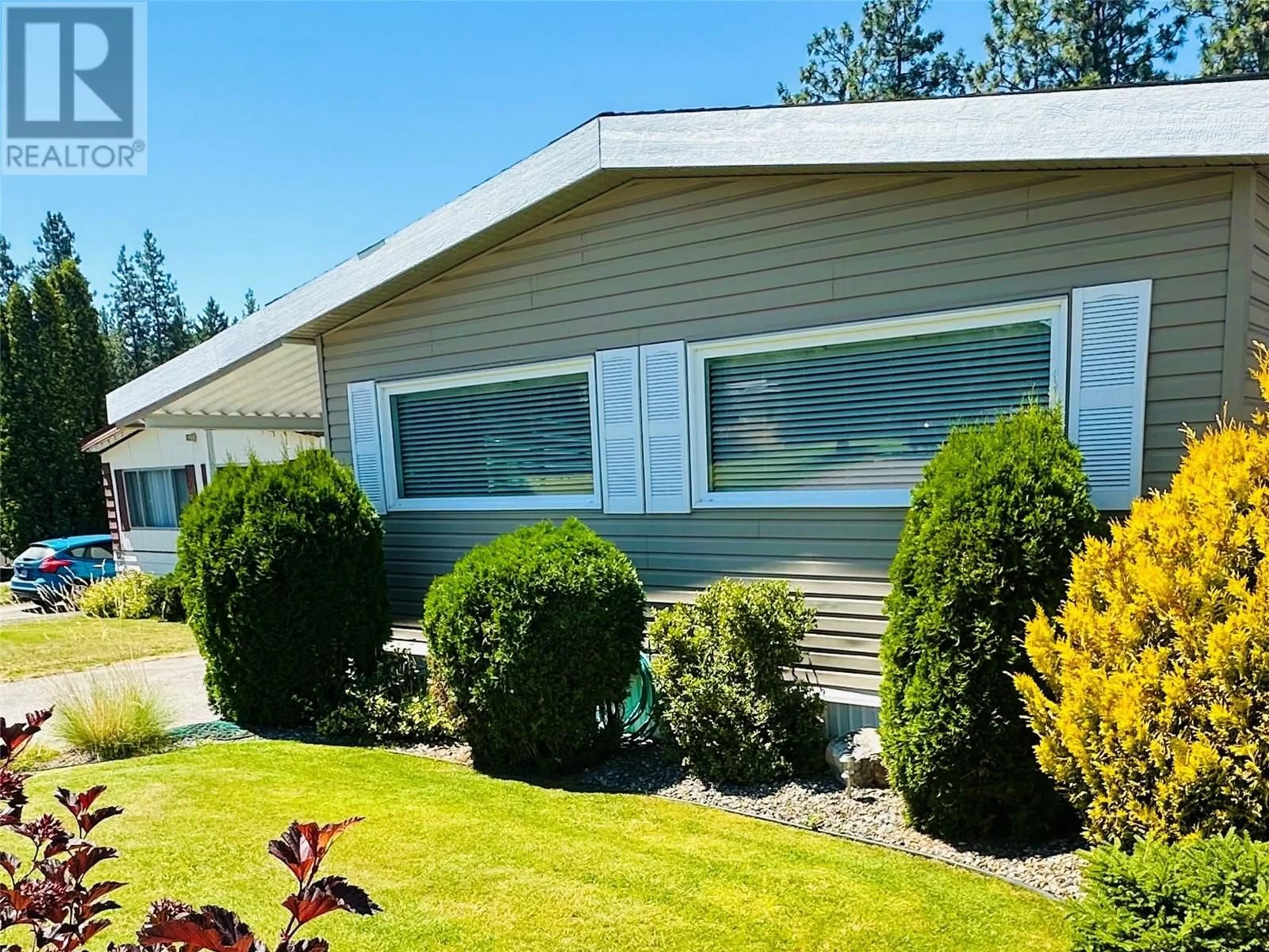 Home with vinyl exterior material, unknown for 51 - 3535 MCCULLOCH ROAD, Kelowna British Columbia V1W4R8