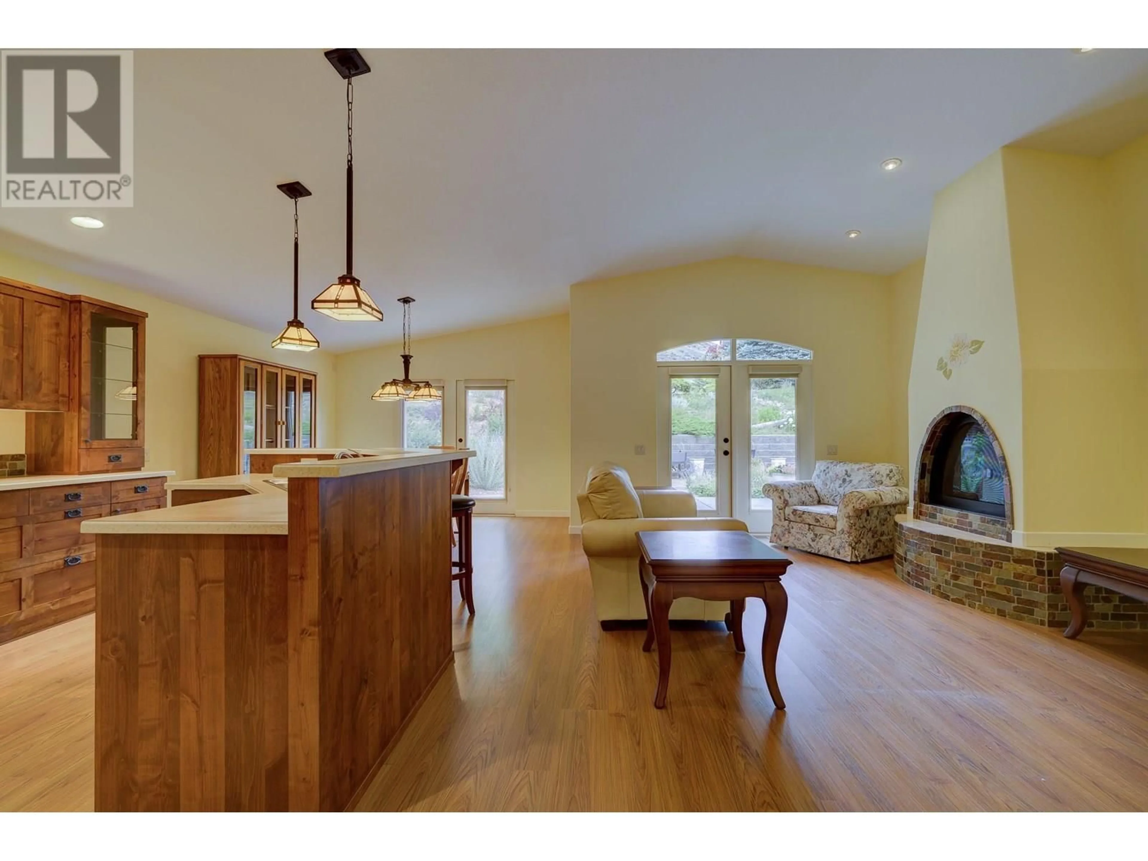 Open concept kitchen, unknown for 604 ROSEWOOD LANE, Kamloops British Columbia V2H1T3