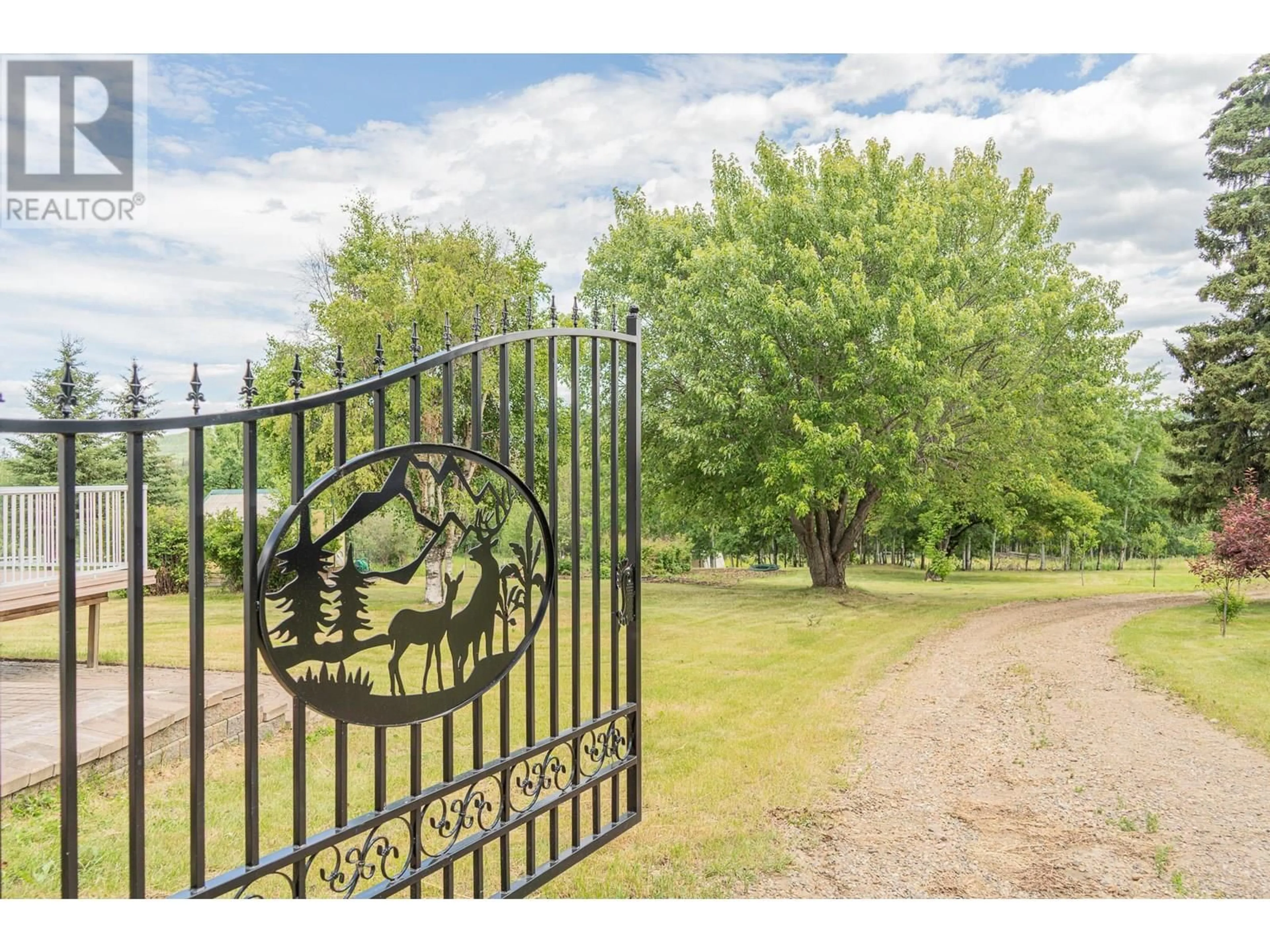 A pic from outside/outdoor area/front of a property/back of a property/a pic from drone, unknown for 5105/5101 53 STREET, Pouce Coupe British Columbia V0C2C0