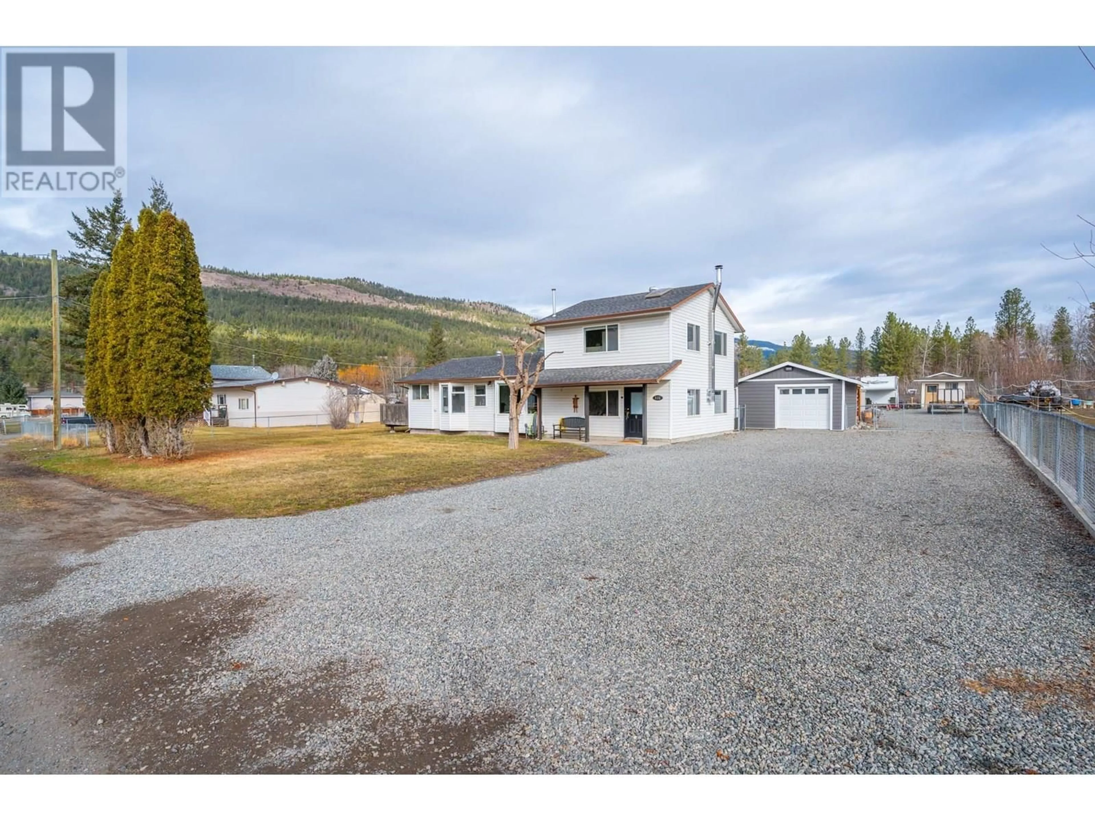 A pic from outside/outdoor area/front of a property/back of a property/a pic from drone, mountain view for 435 MORGAN AVENUE, Merritt British Columbia V0K1Y0