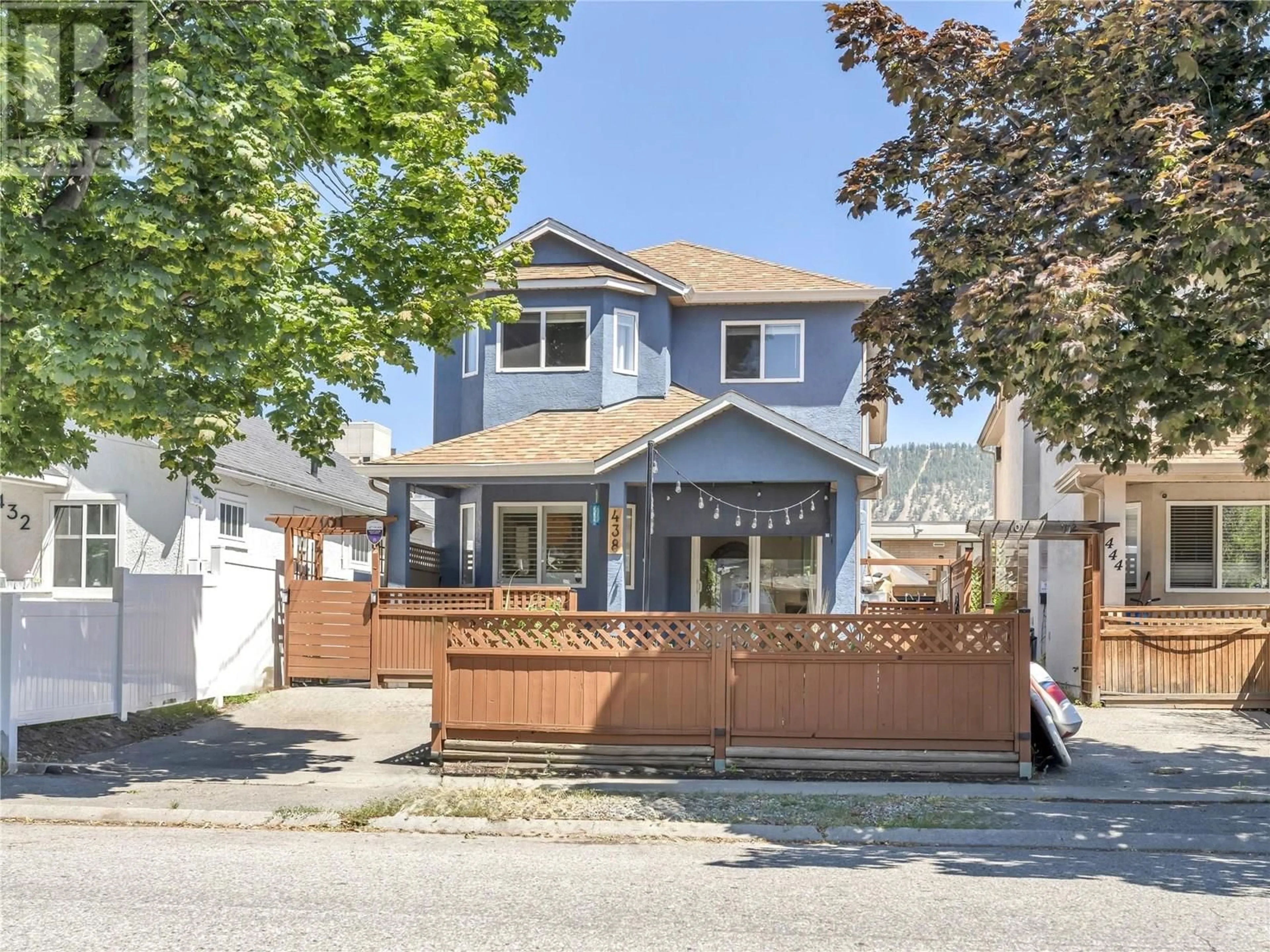 Unknown for 101 - 438 TENNIS STREET, Penticton British Columbia V2A5R3