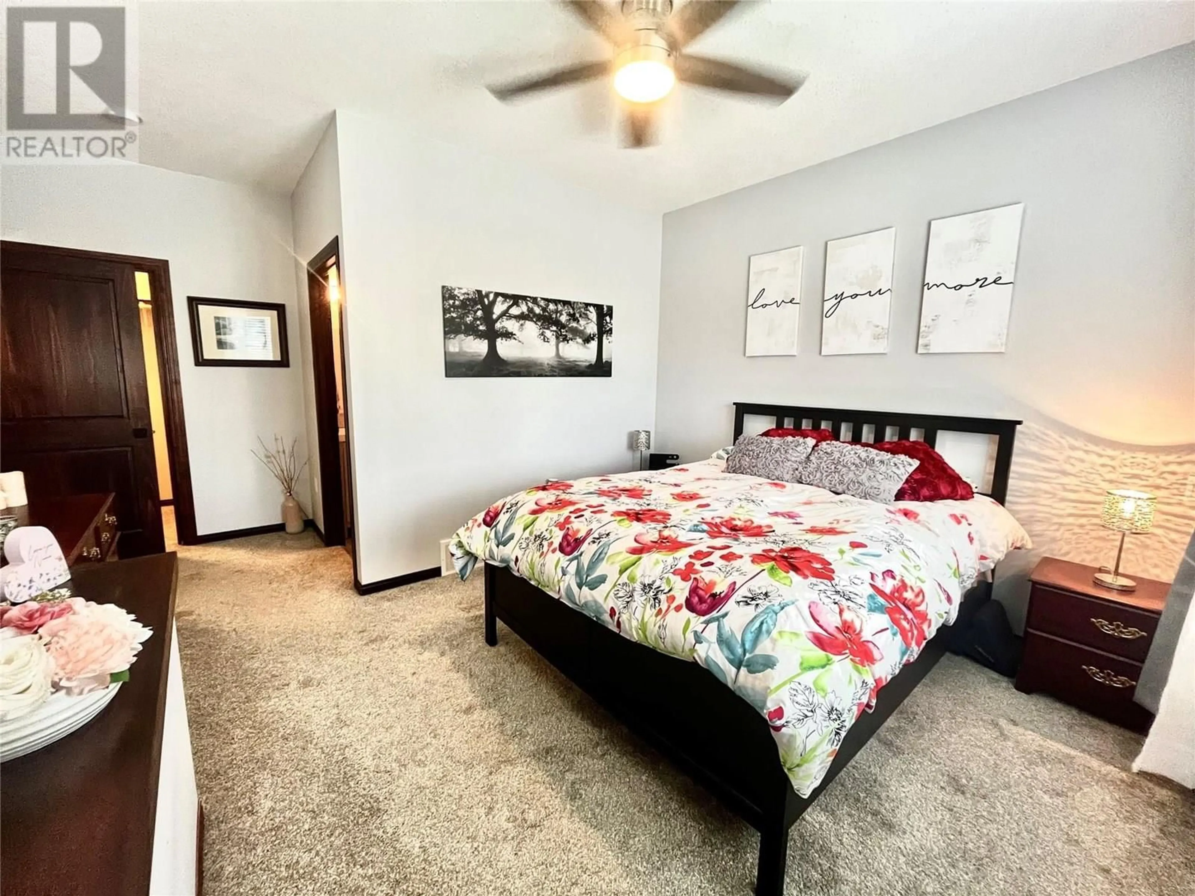 Bedroom with bed, unknown for 90 WATTSVILLE ROAD, Cranbrook British Columbia V1C2A2