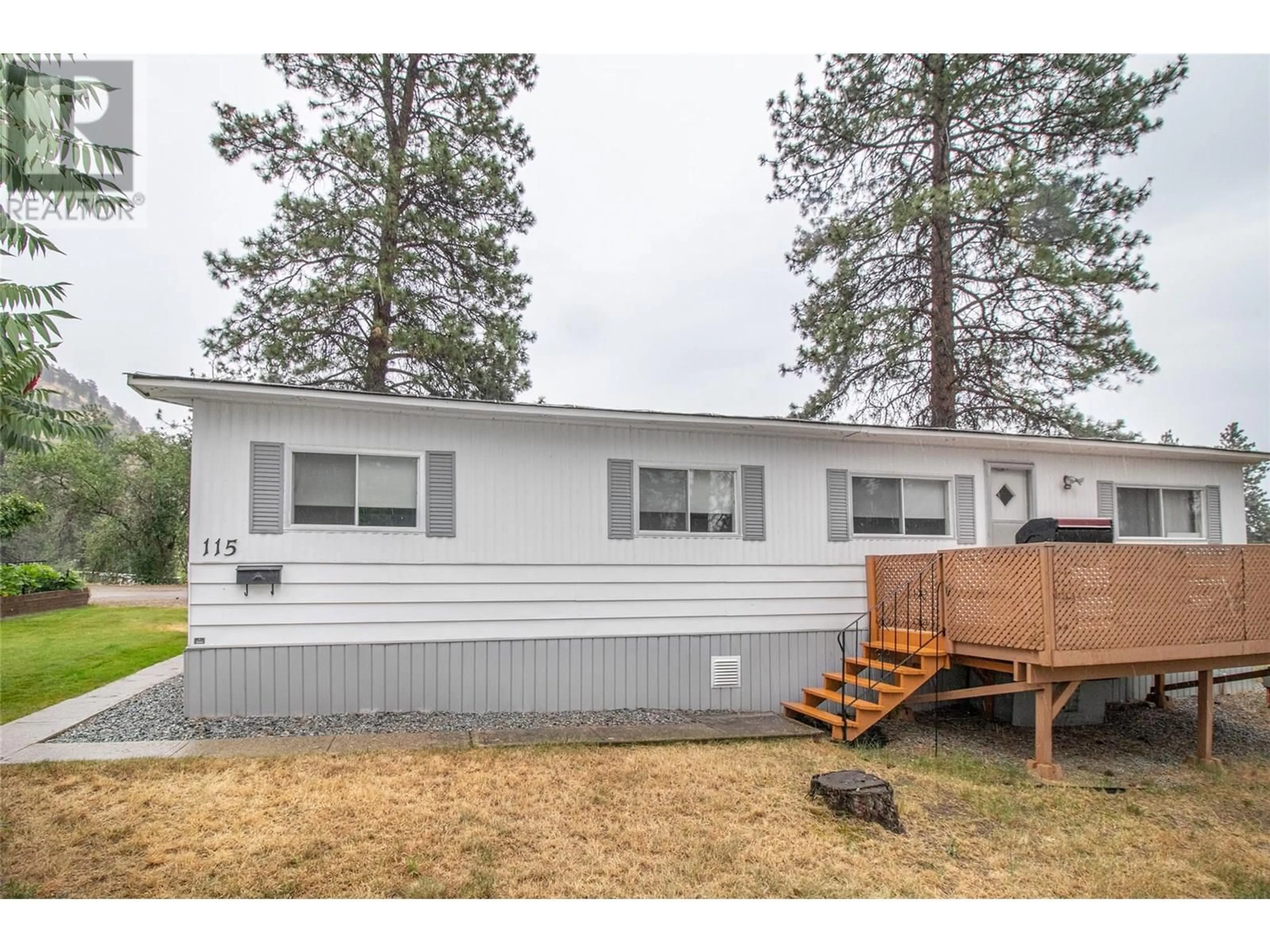 Home with vinyl exterior material, mountain view for 115 - 1999 97 HIGHWAY SOUTH, Kelowna British Columbia V1Z1B2