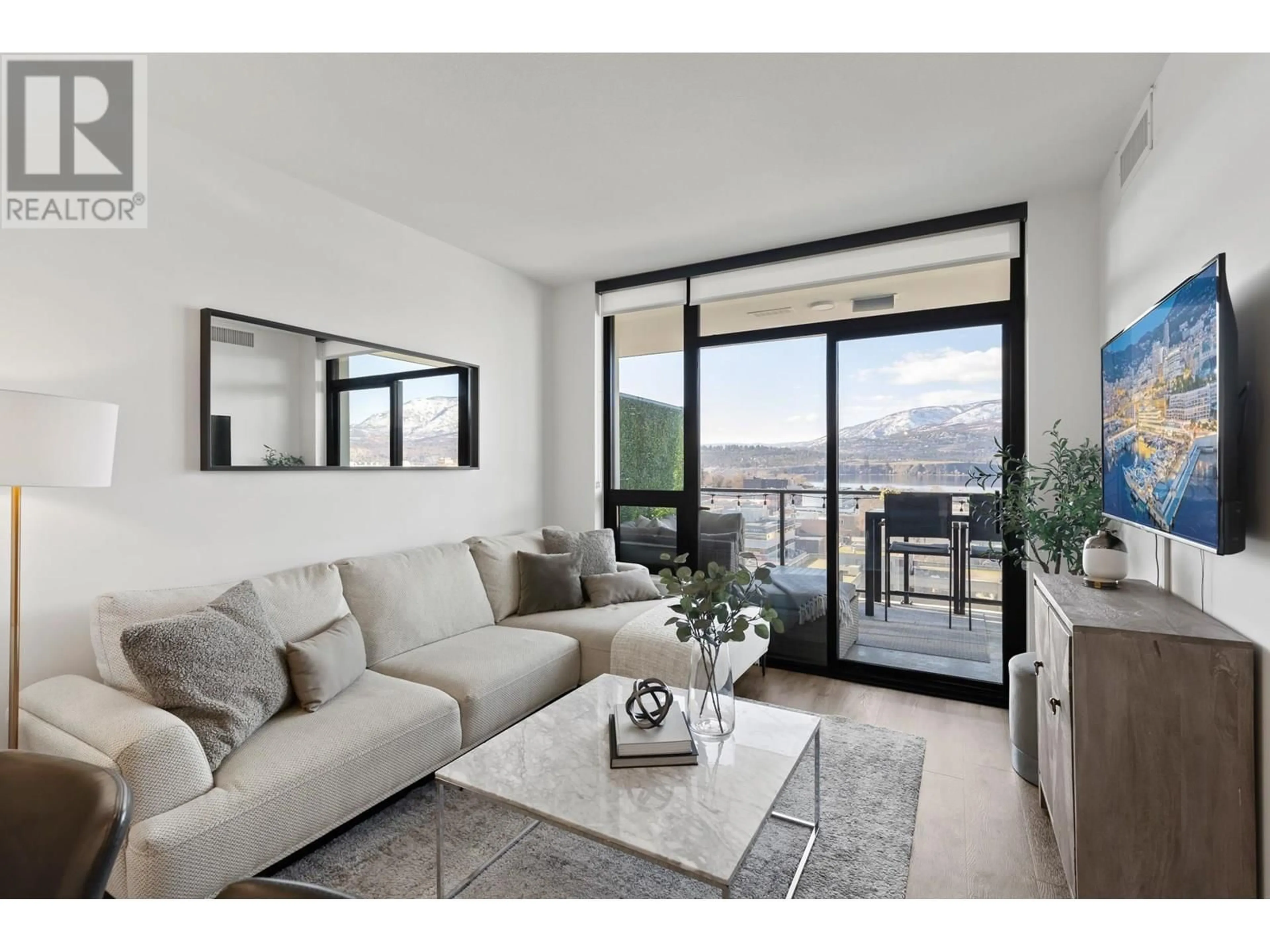 Living room with furniture, unknown for 1007 - 1471 ST PAUL STREET, Kelowna British Columbia V1Y2E6