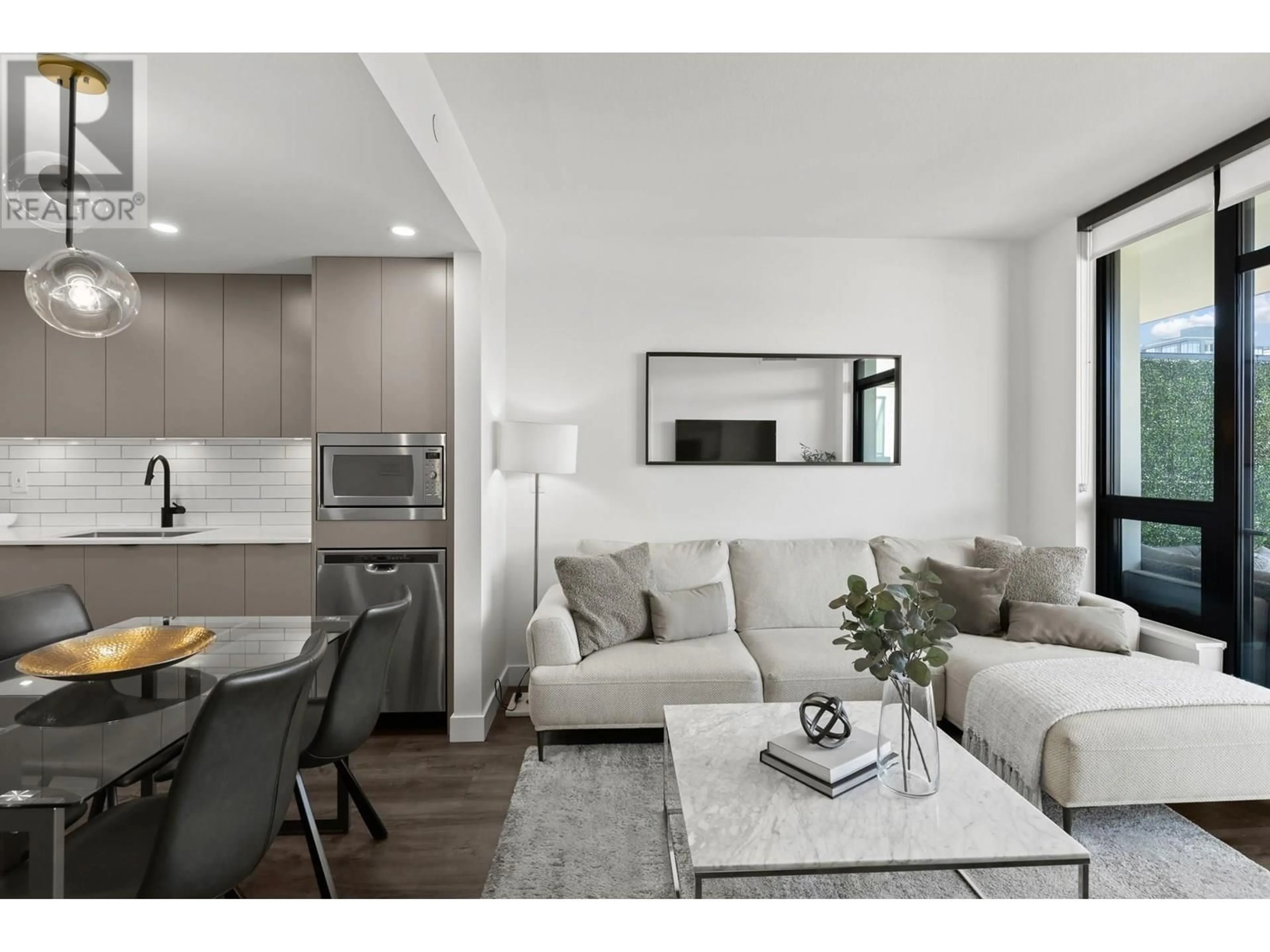 Living room with furniture, unknown for 1007 - 1471 ST PAUL STREET, Kelowna British Columbia V1Y2E6