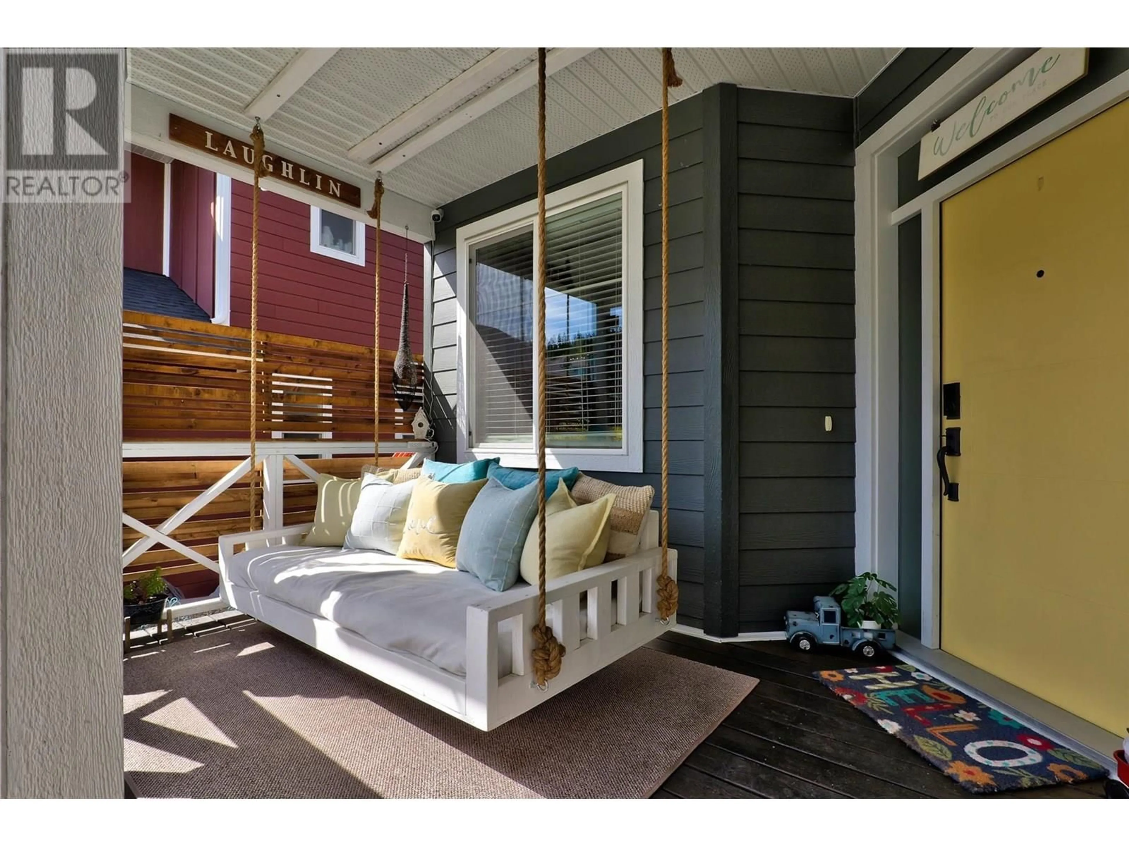 Patio, street for 1559 EMERALD DRIVE, Kamloops British Columbia V2E0C4