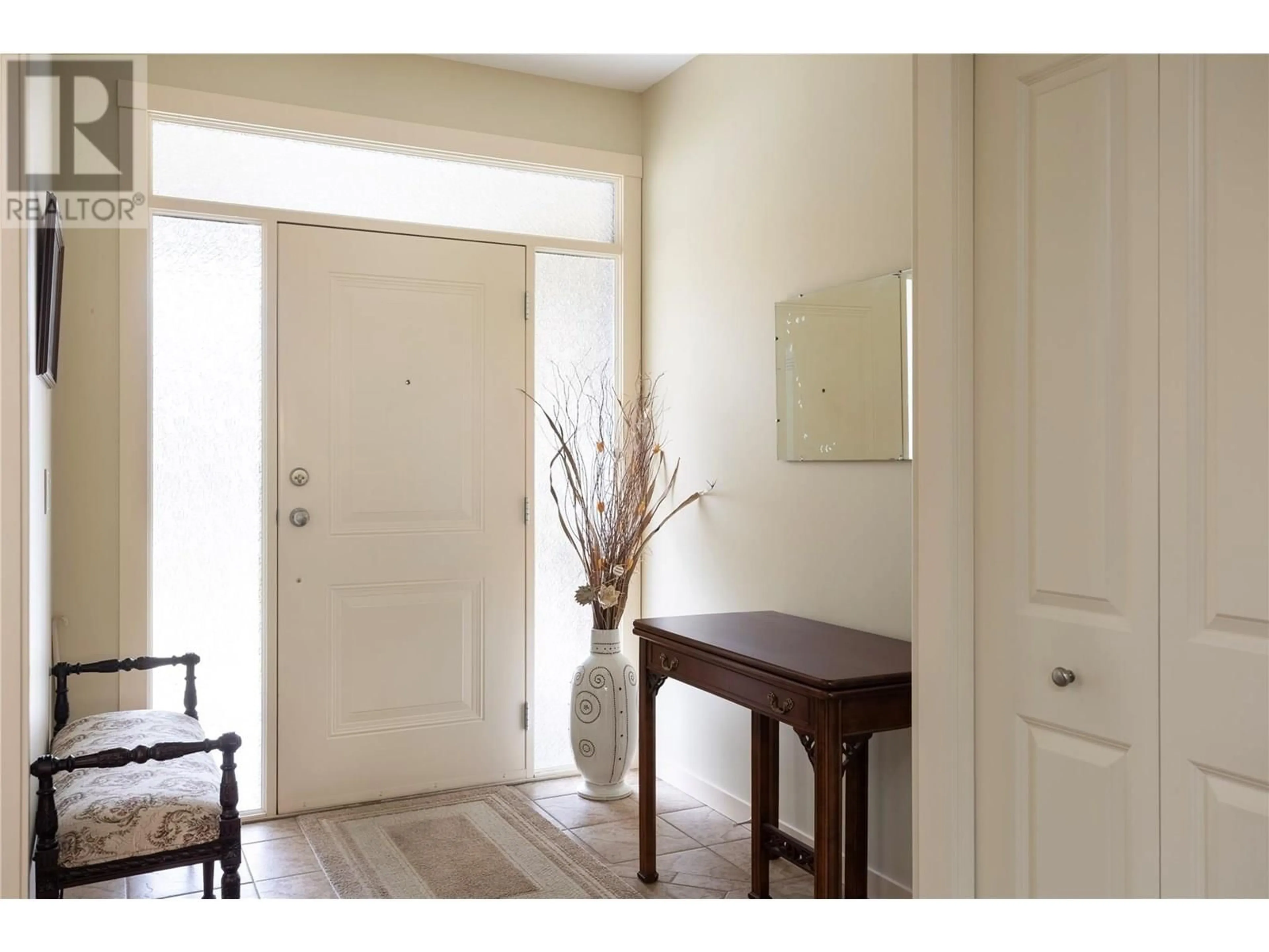 Indoor entryway for 11 - 6450 OKANAGAN LANDING ROAD, Vernon British Columbia V1H2H5