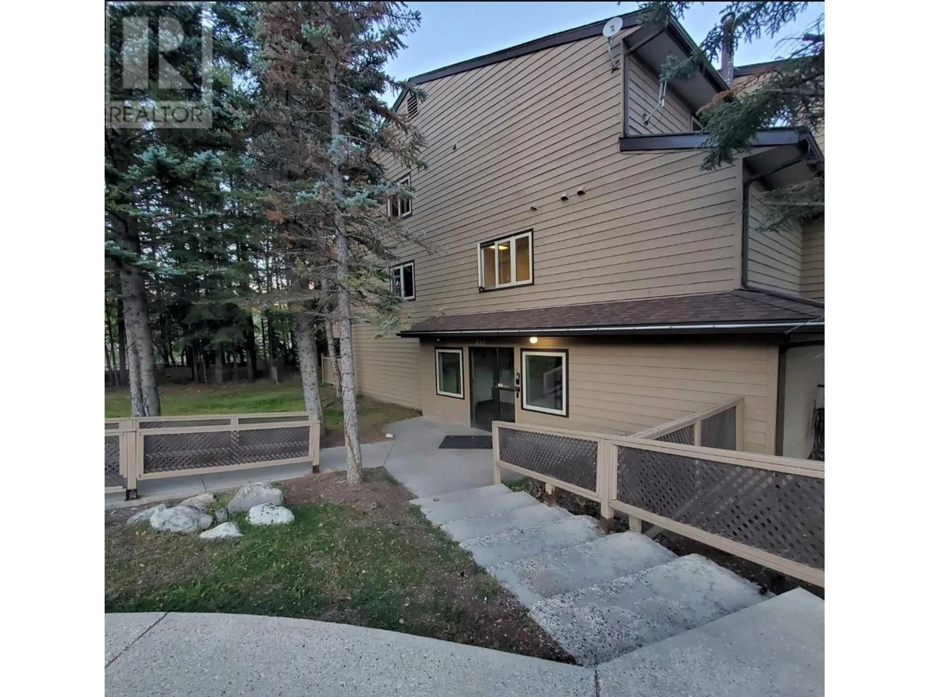 A pic from outside/outdoor area/front of a property/back of a property/a pic from drone, unknown for 209 - 431 BOIVIN ROAD, Elkford British Columbia V0B1H0