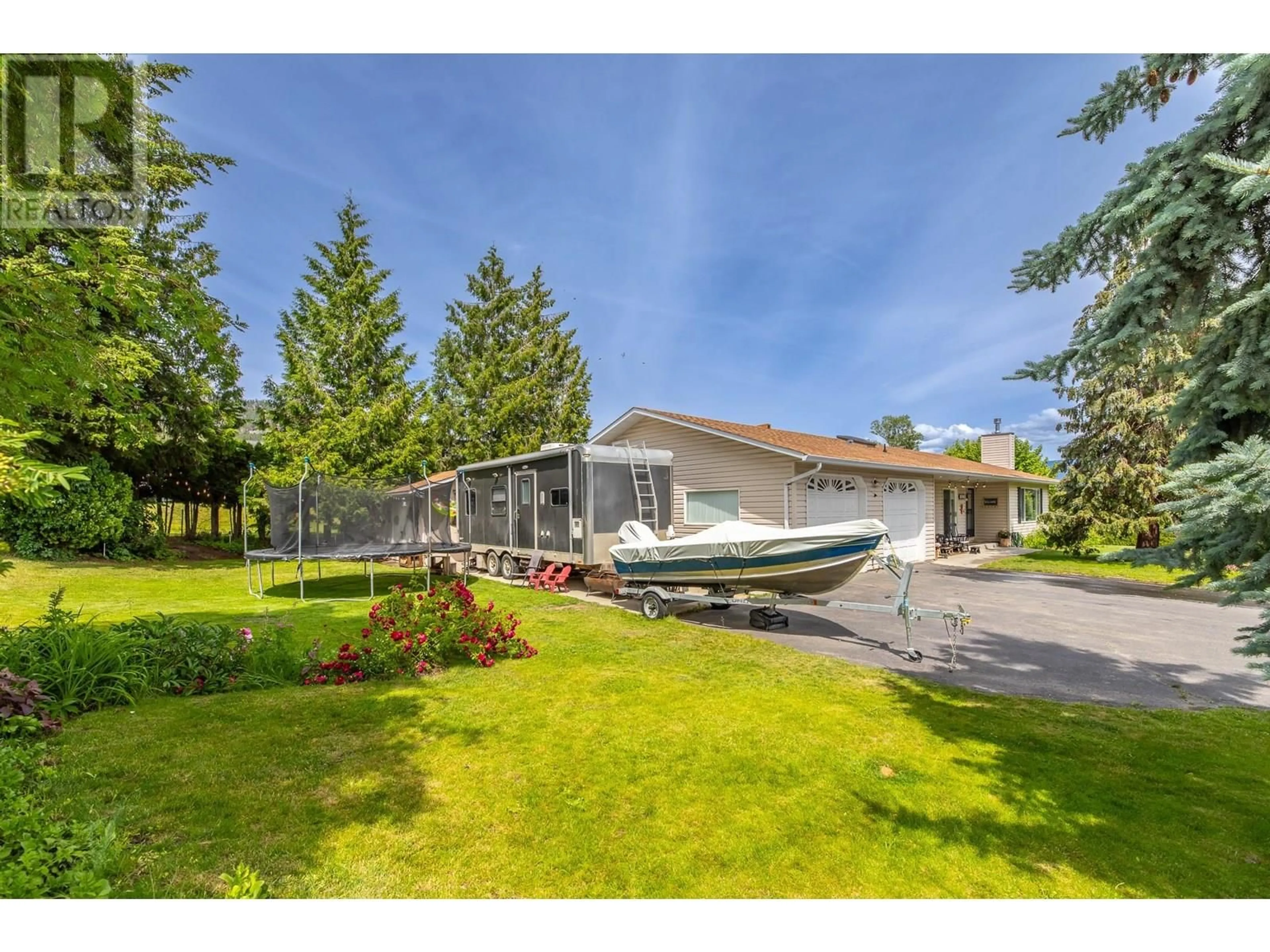 A pic from outside/outdoor area/front of a property/back of a property/a pic from drone, water/lake/river/ocean view for 15922 VERRIER STREET, Summerland British Columbia V0H1Z8