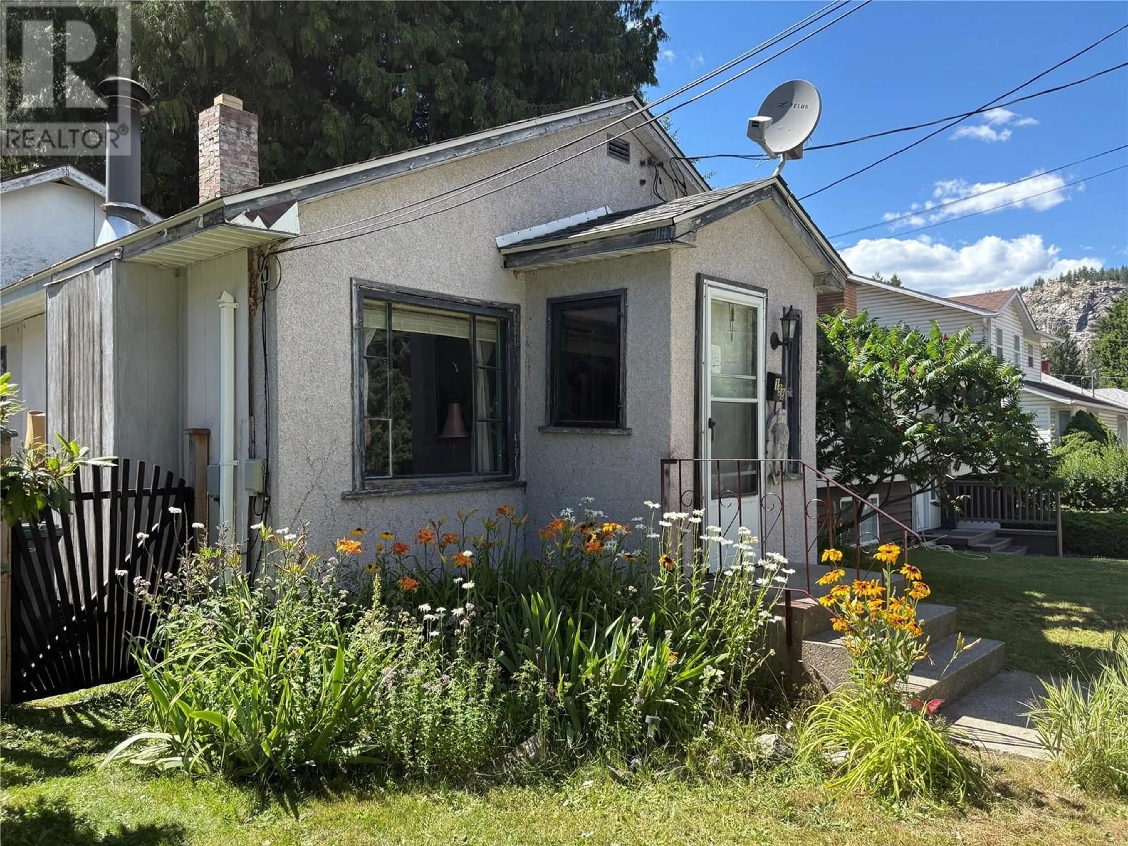 Unknown for 198 LAKEVIEW STREET, Castlegar British Columbia V1N1B8