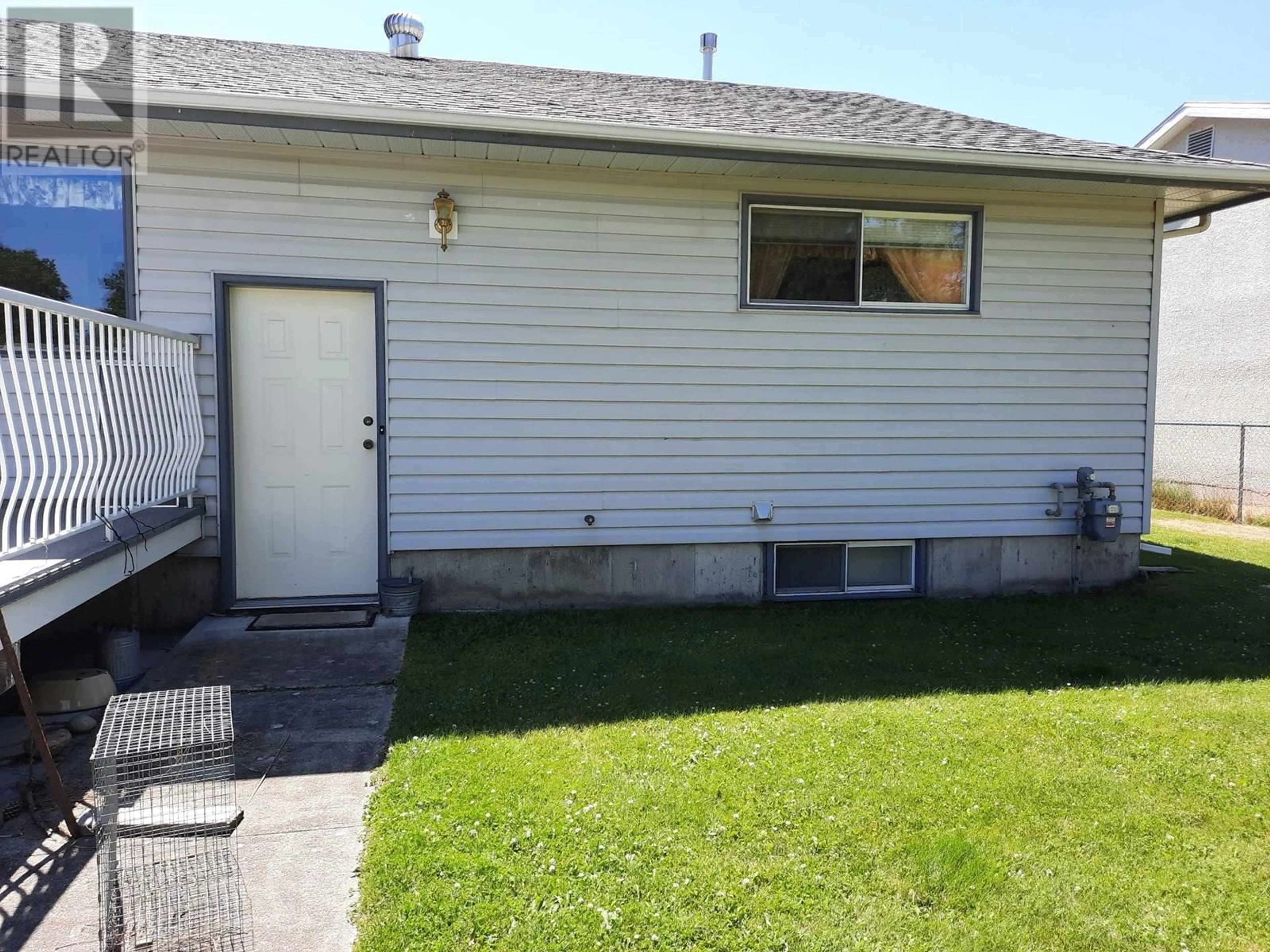 Home with vinyl exterior material, street for 6660 21ST STREET, Grand Forks British Columbia V0H1H4