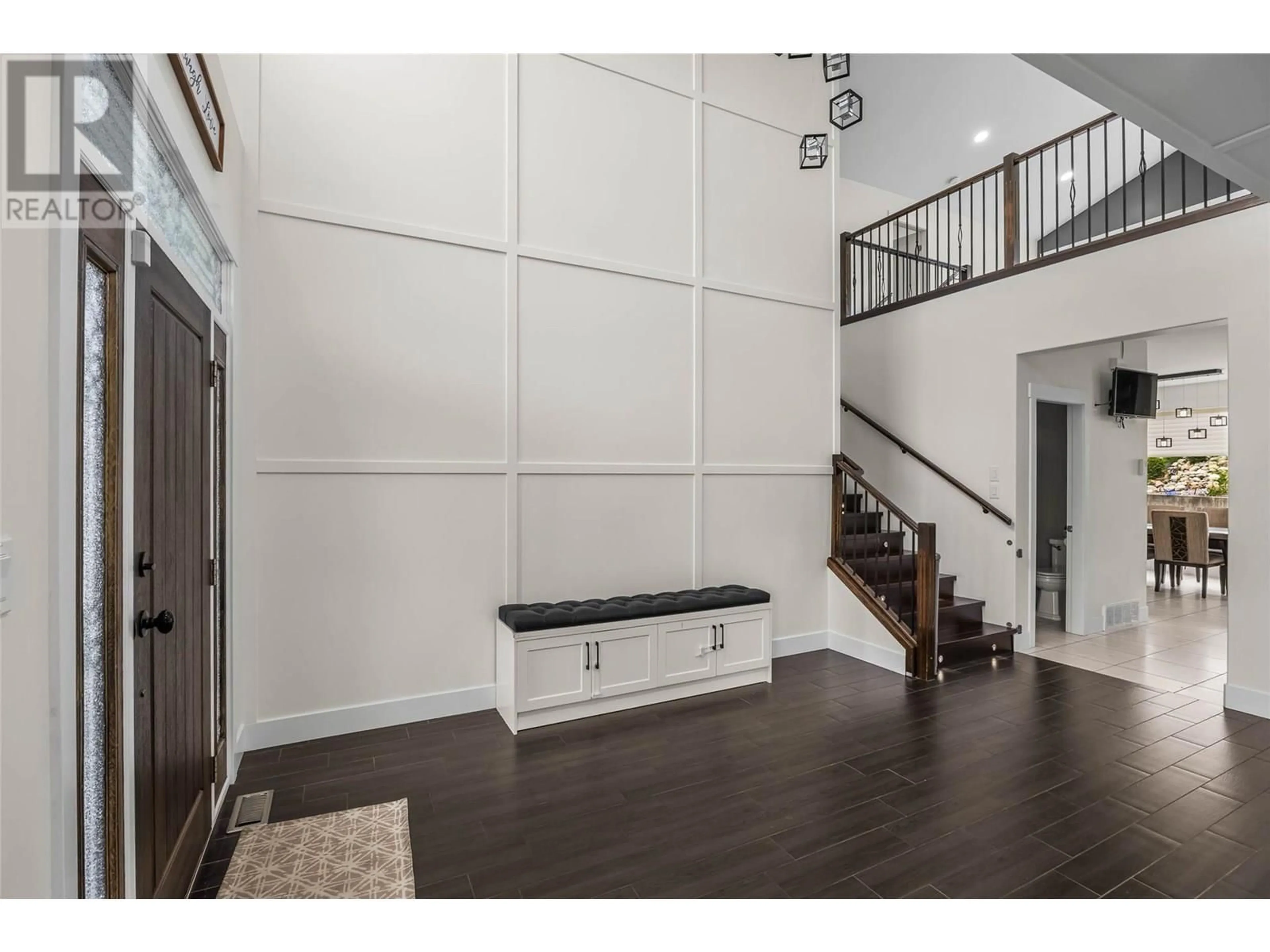 Indoor entryway for 825 FERNIE COURT, Kamloops British Columbia V2C0A7