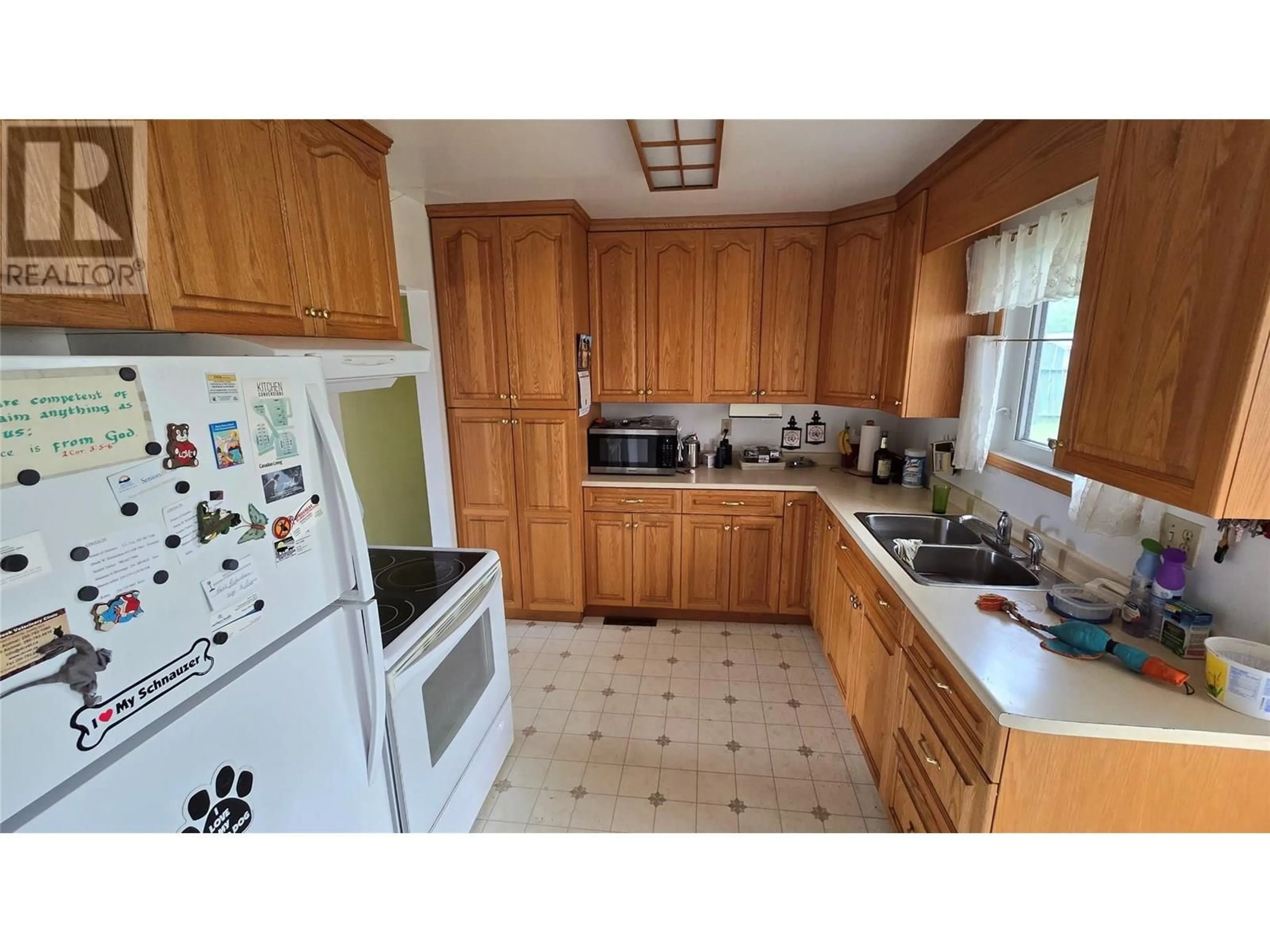 Standard kitchen, unknown for 9016 LYMAN DRIVE, Dawson Creek British Columbia V1G3M9