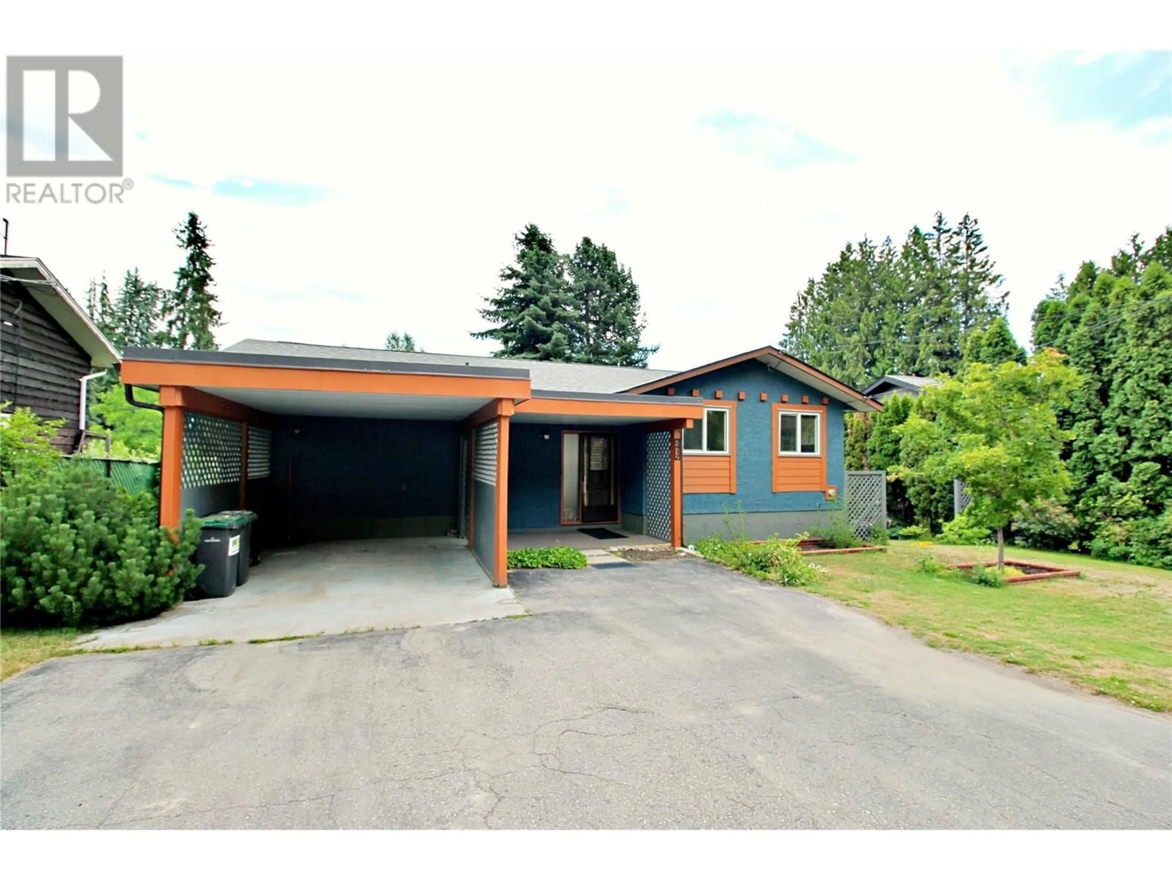 Unknown for 2417 11TH AVENUE, Castlegar British Columbia V1N3B1