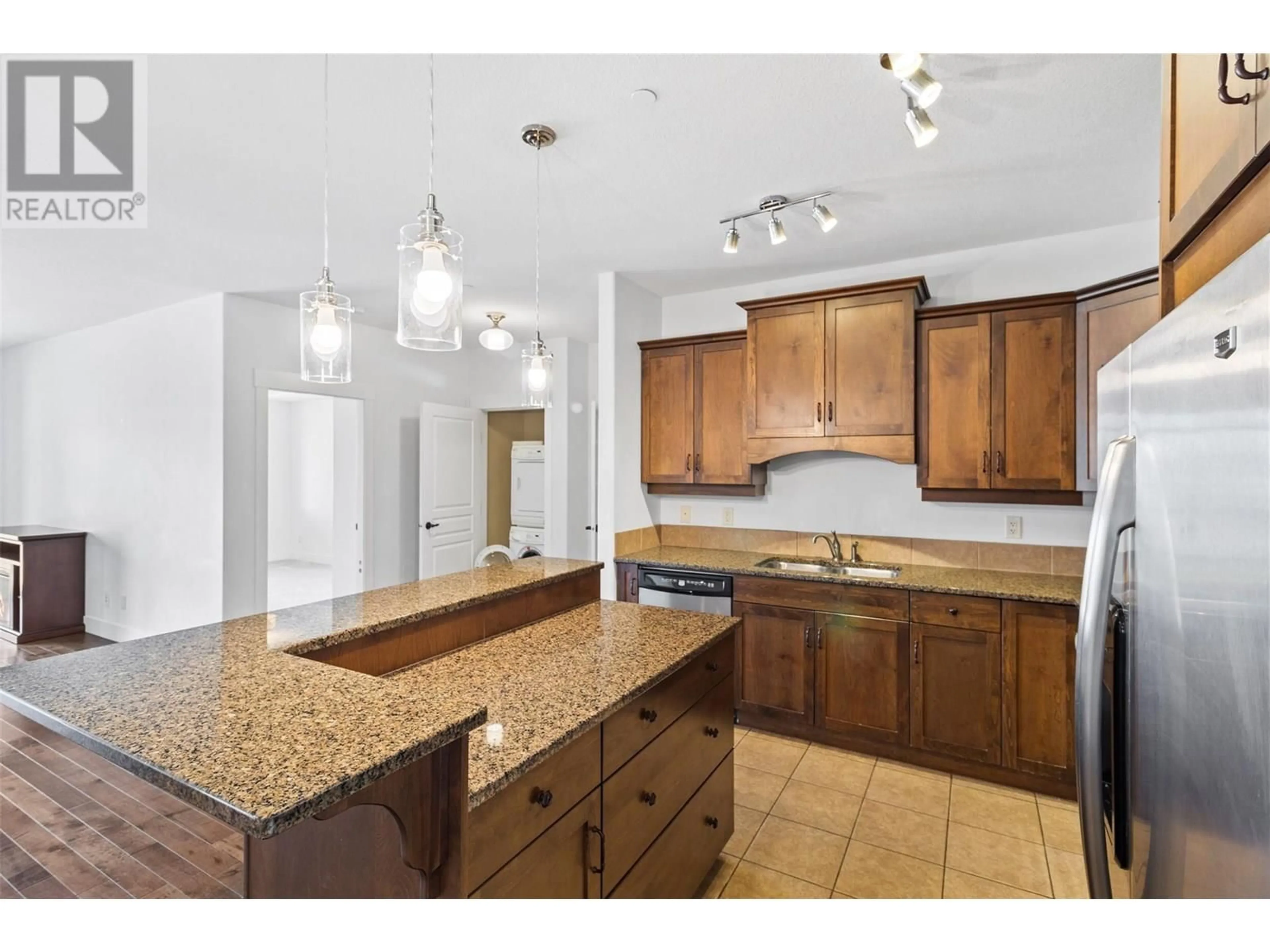 Unknown for 203 - 775 MCGILL ROAD, Kamloops British Columbia V2C0B8