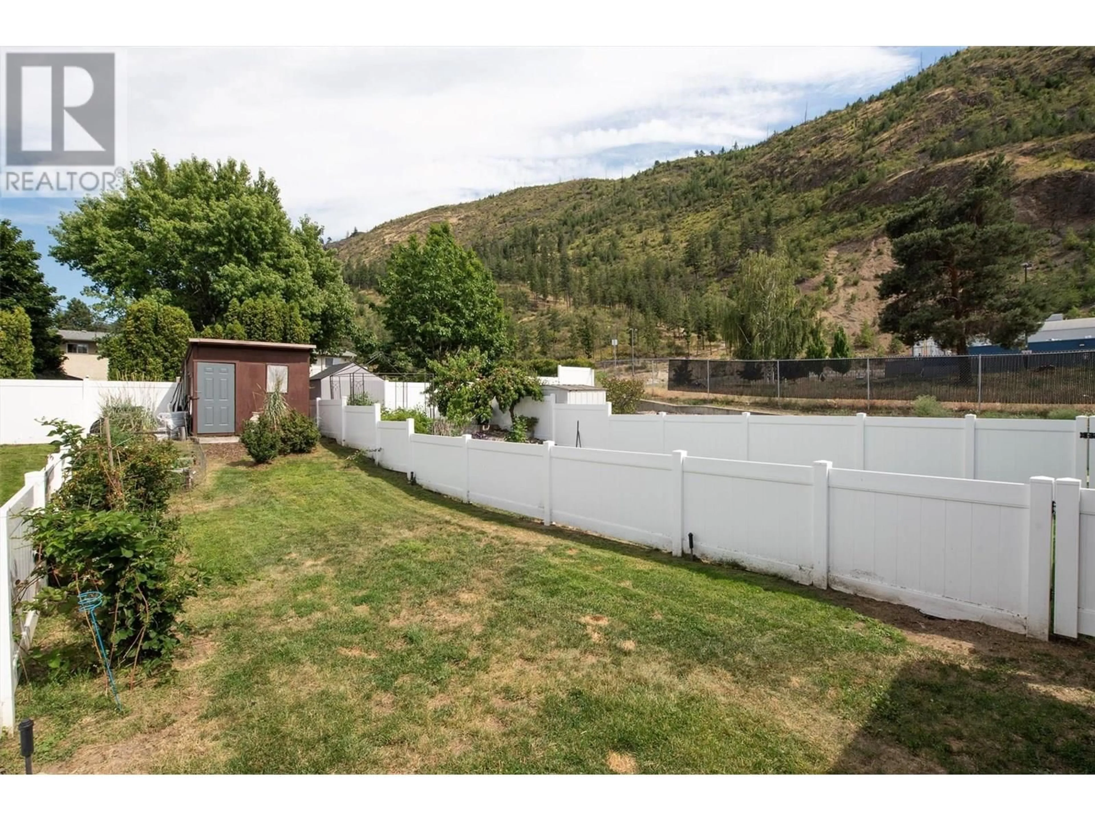 A pic from outside/outdoor area/front of a property/back of a property/a pic from drone, water/lake/river/ocean view for 2745 CAMERON ROAD, West Kelowna British Columbia V1Z3K5