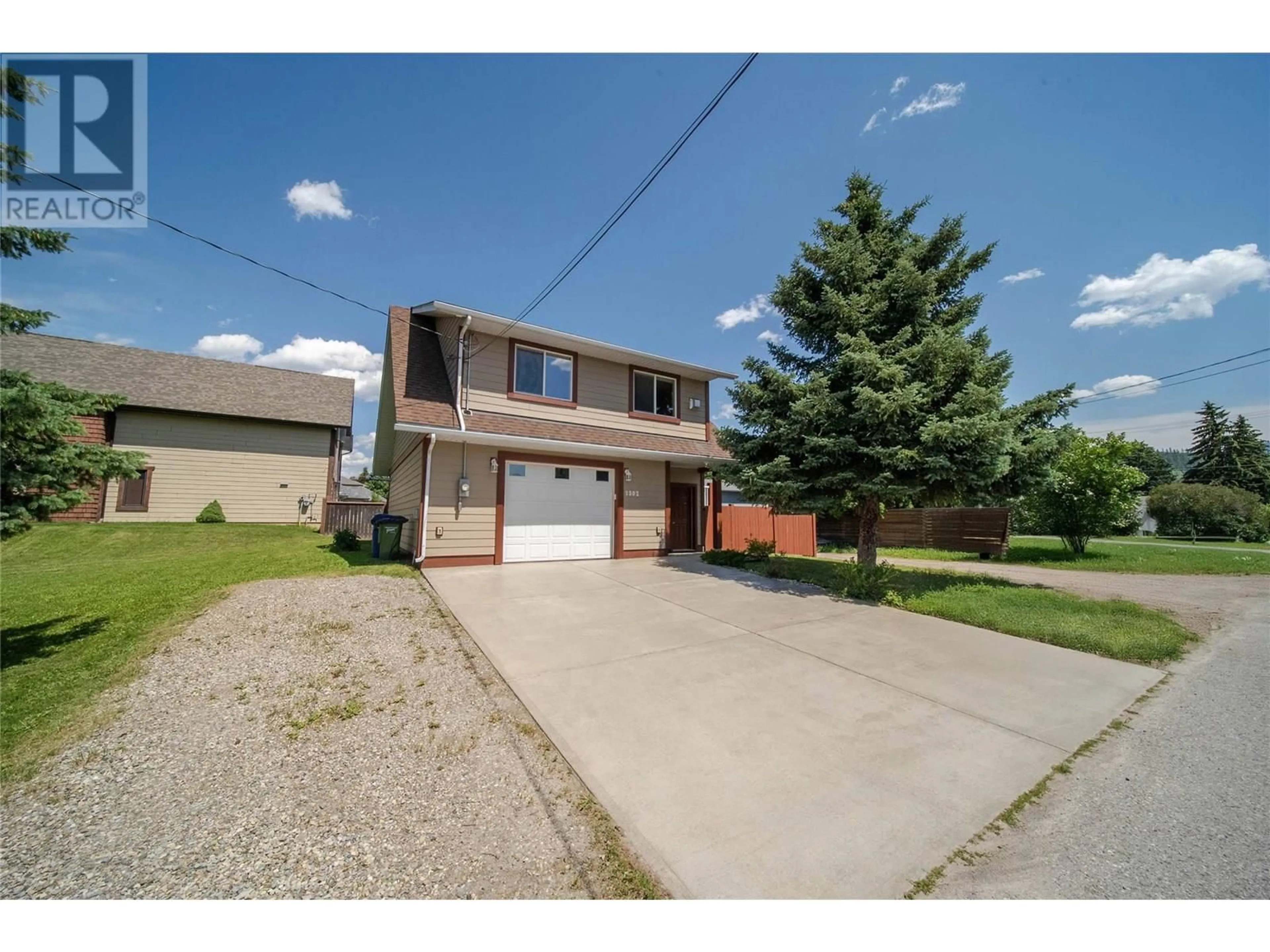 A pic from outside/outdoor area/front of a property/back of a property/a pic from drone, street for 1302 11TH AVENUE, Fernie British Columbia V0B1M0