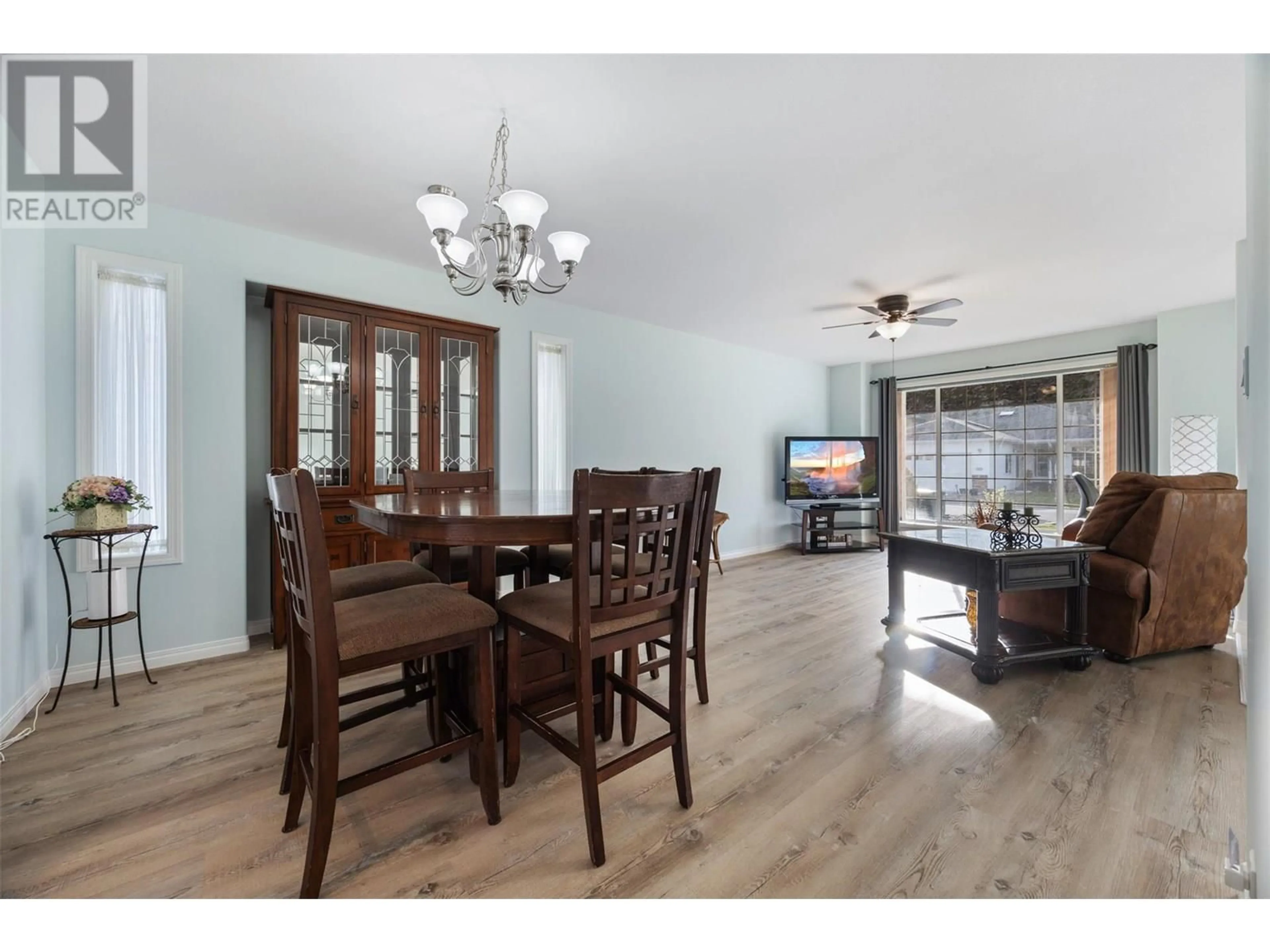 Dining room, wood/laminate floor for 536 RED WING DRIVE, Penticton British Columbia V2A8N7