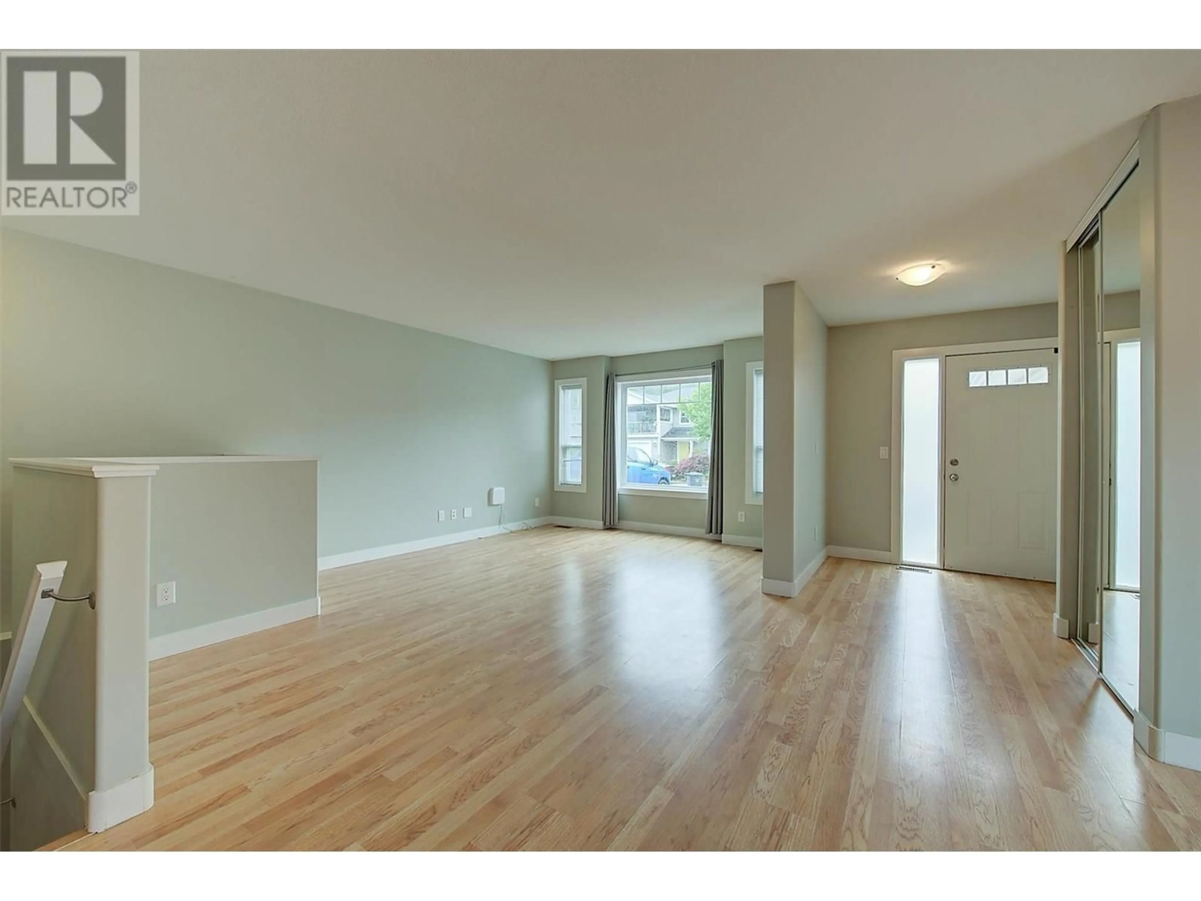 A pic of a room for 319 ARAB ROAD, Kelowna British Columbia V1V3A8