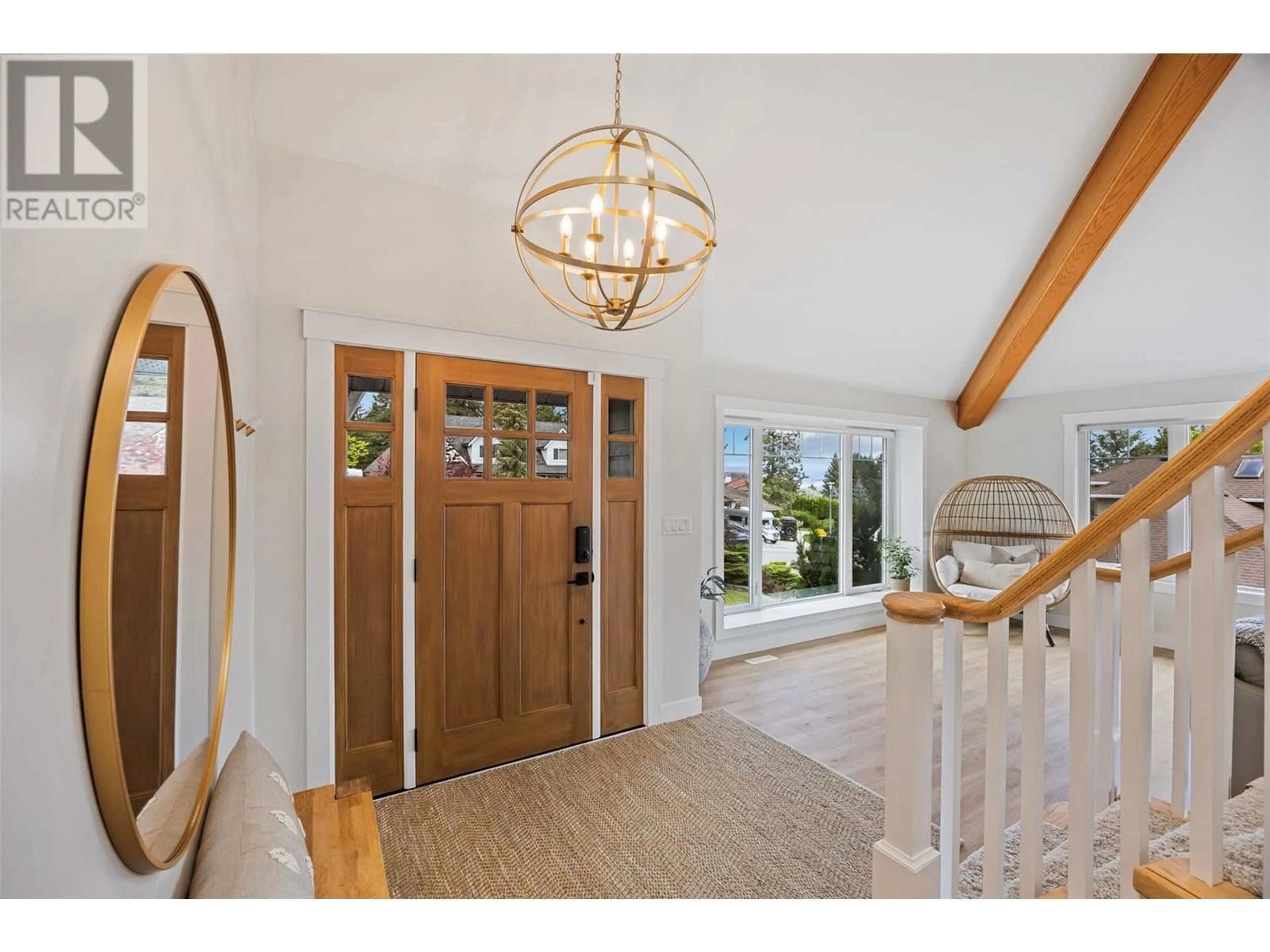 Indoor entryway for 2081 GLENMOHR DRIVE, Kamloops British Columbia V1S1N4