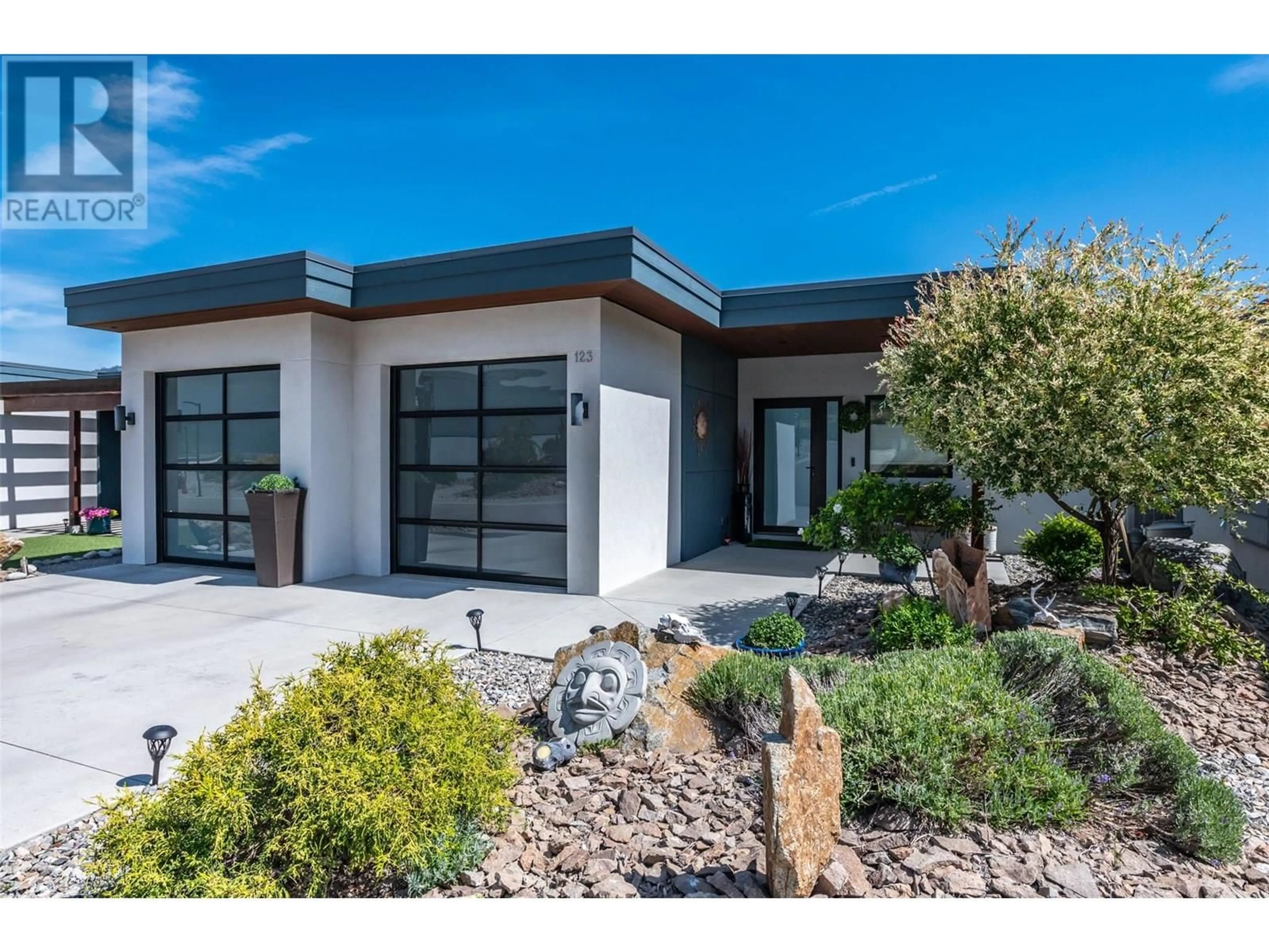 Home with vinyl exterior material, street for 123 VIEW ROAD, Penticton British Columbia V2A0A6