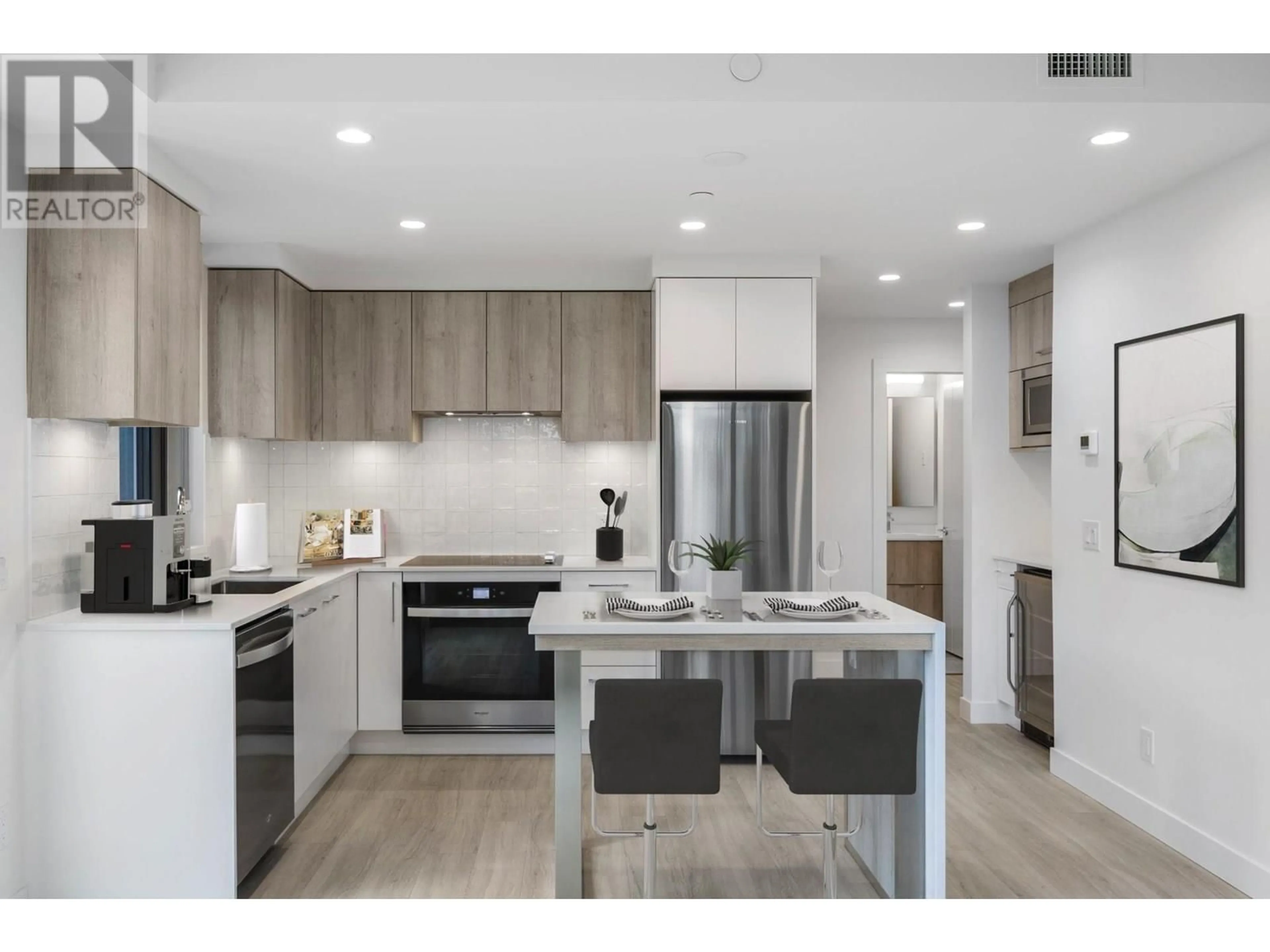Open concept kitchen, unknown for 501 - 3699 CAPOZZI ROAD, Kelowna British Columbia V1W0G3