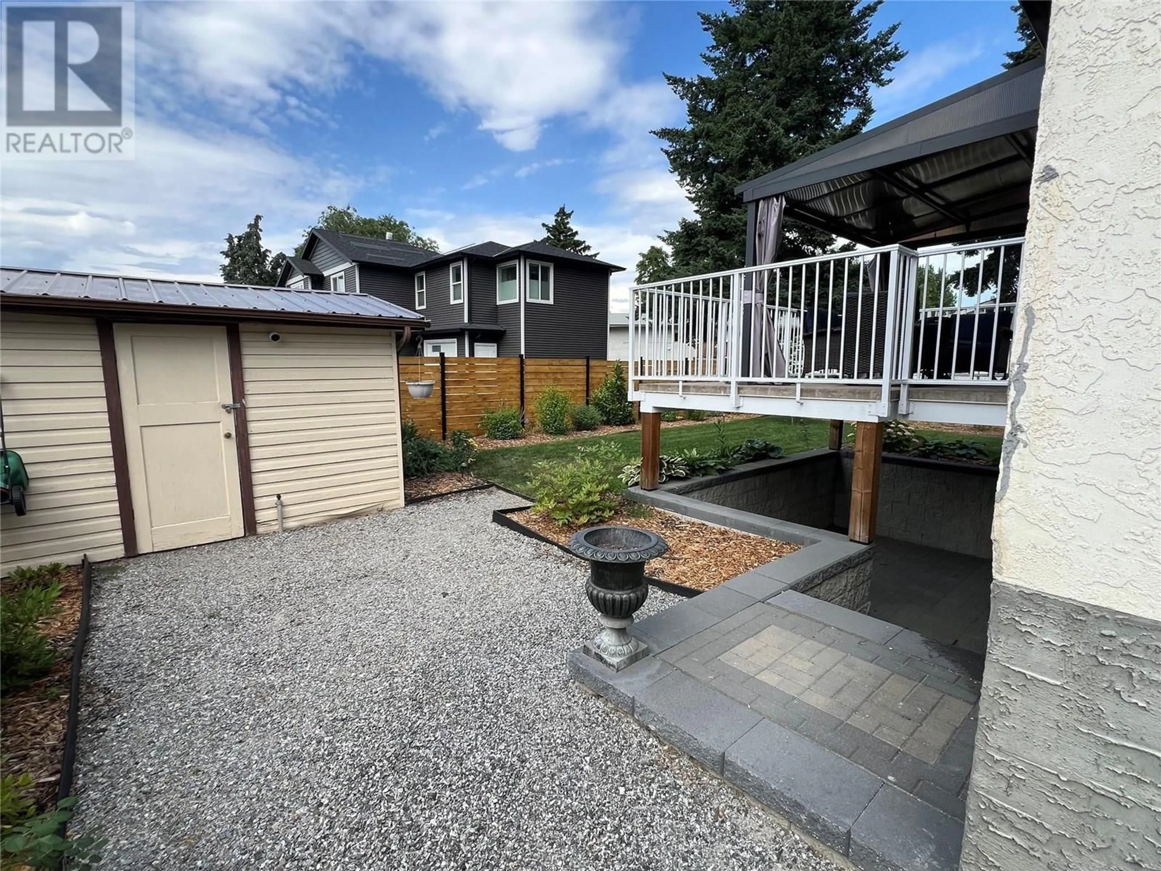 Unknown for 1370 SPRINGFIELD ROAD, Kelowna British Columbia V1Y5V1