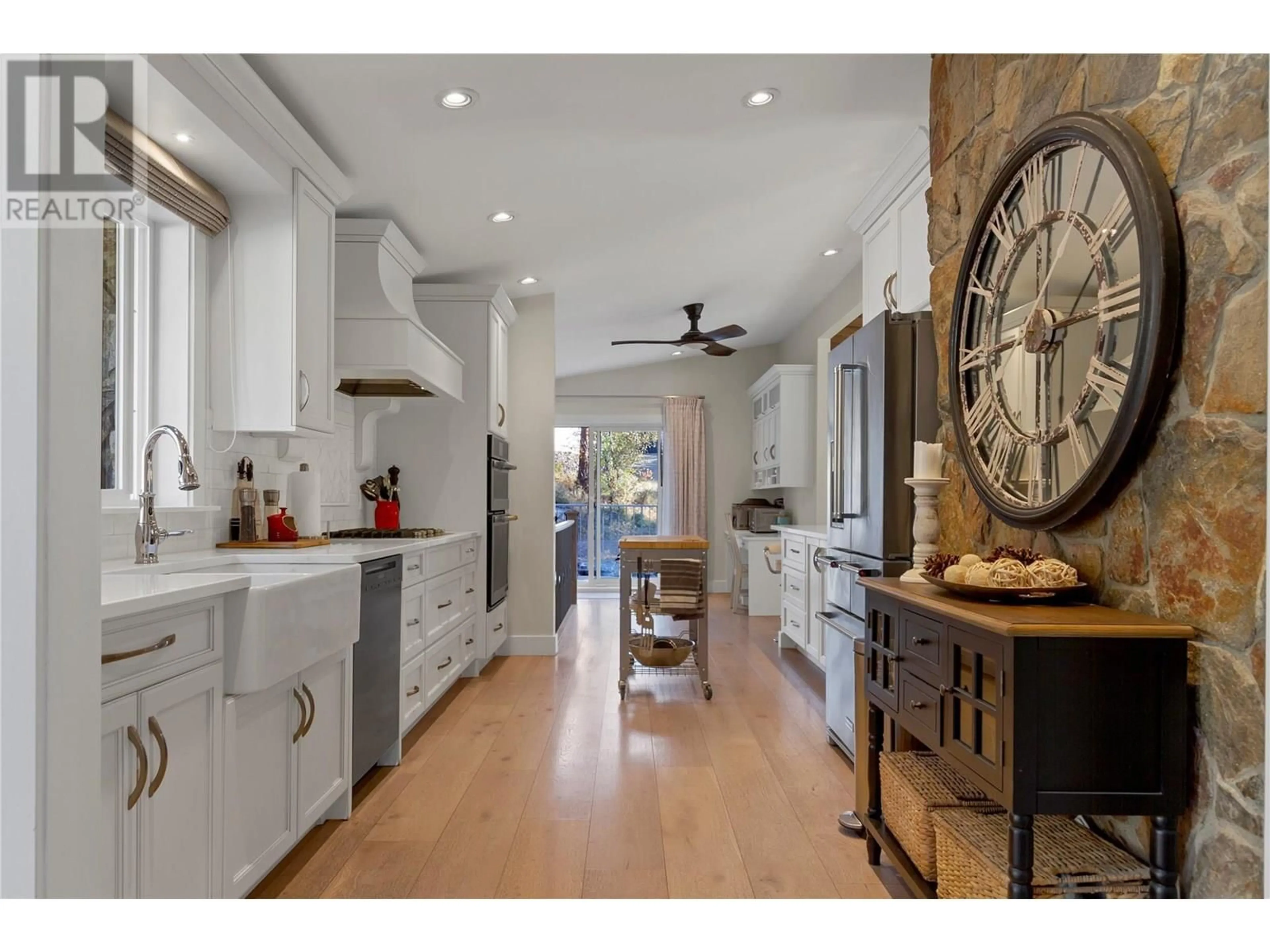 Open concept kitchen, ceramic/tile floor for 13824 MOBERLY ROAD, Lake Country British Columbia V4V1A3