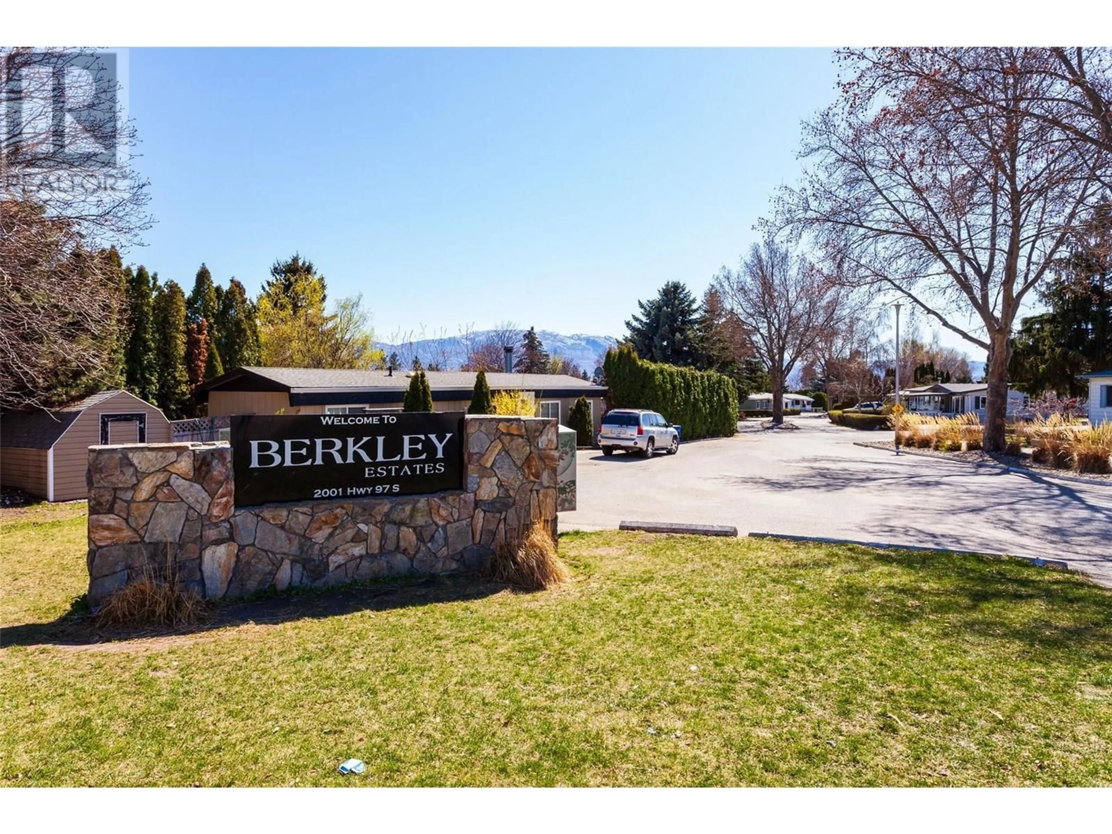 Lobby for 46 - 2001 97 S HIGHWAY, West Kelowna British Columbia V1Z3M8