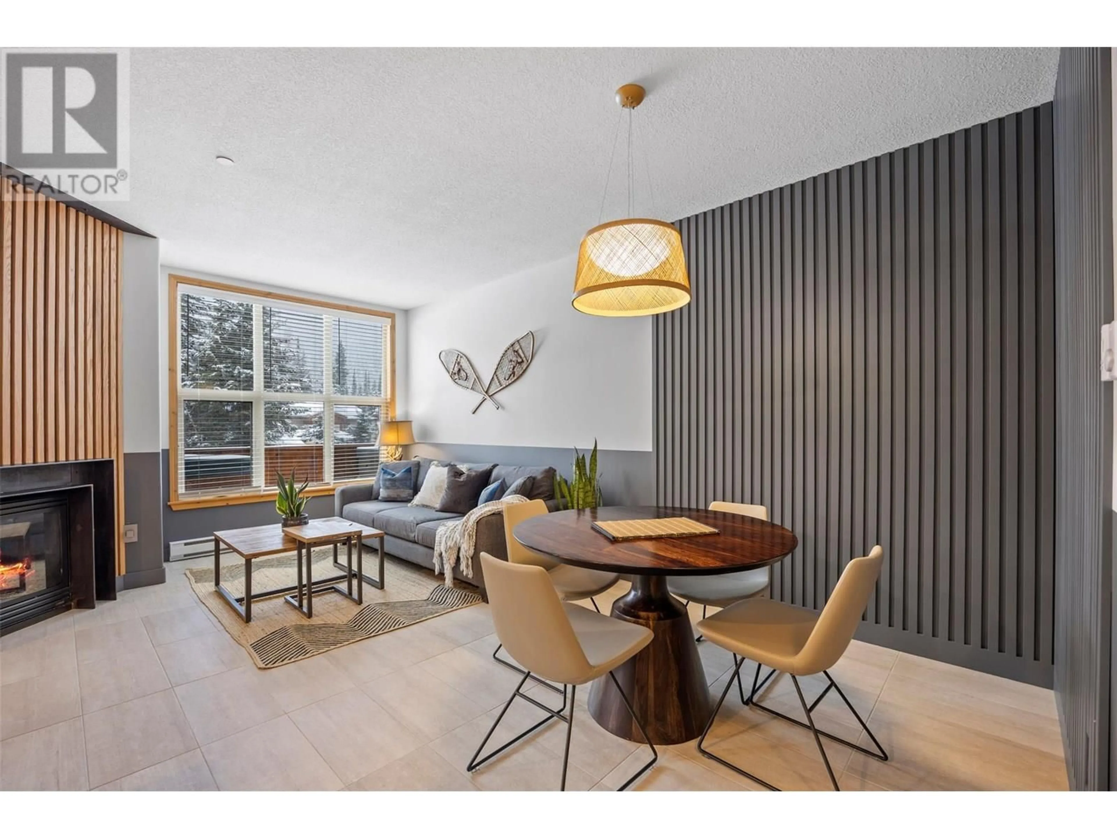 Living room with furniture, wood/laminate floor for 59 - 6005 VALLEY DRIVE, Kamloops British Columbia V0E5N0