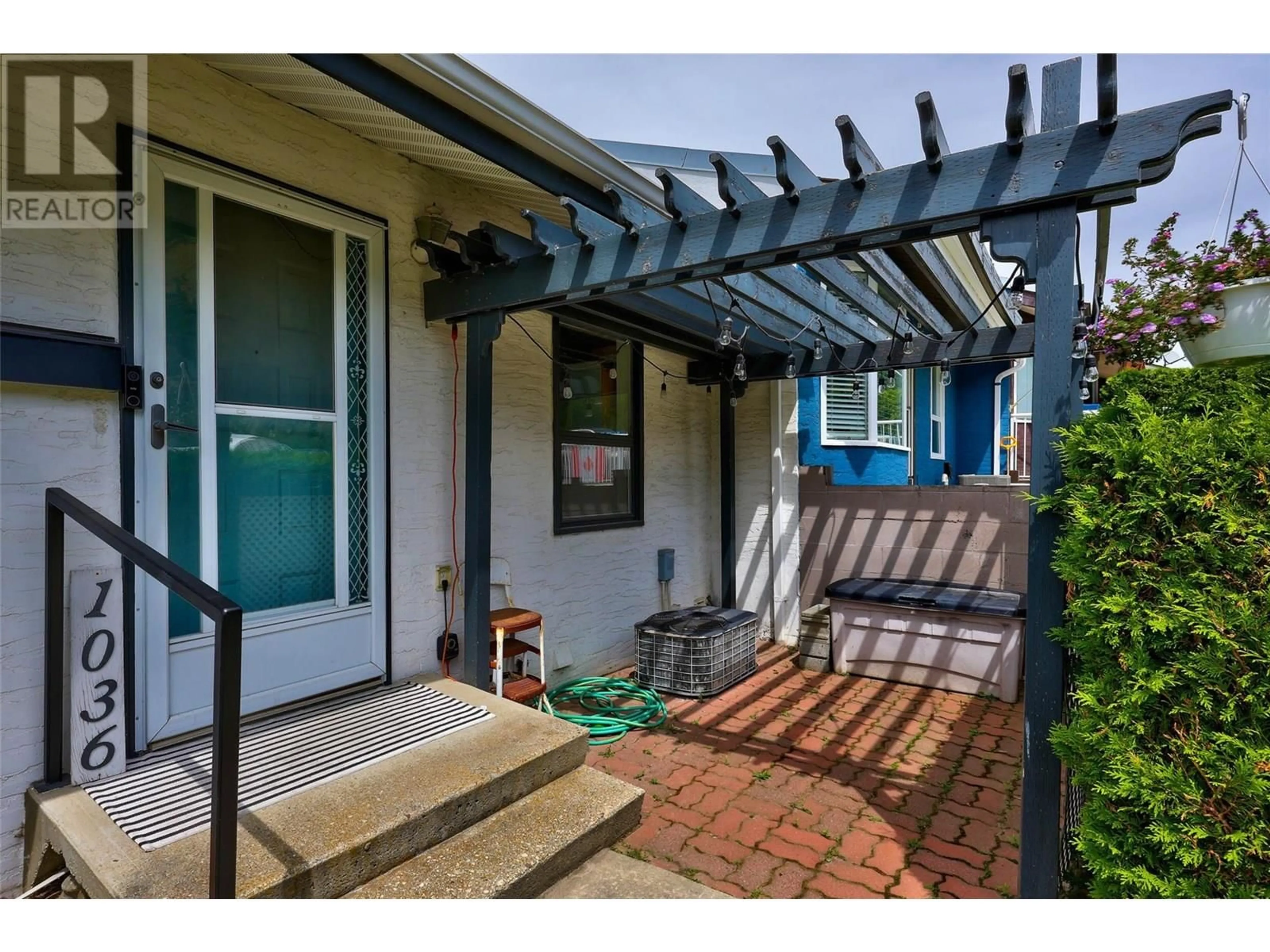 Patio, street for 1036 THOMPSON AVENUE, Chase British Columbia V0E1M0