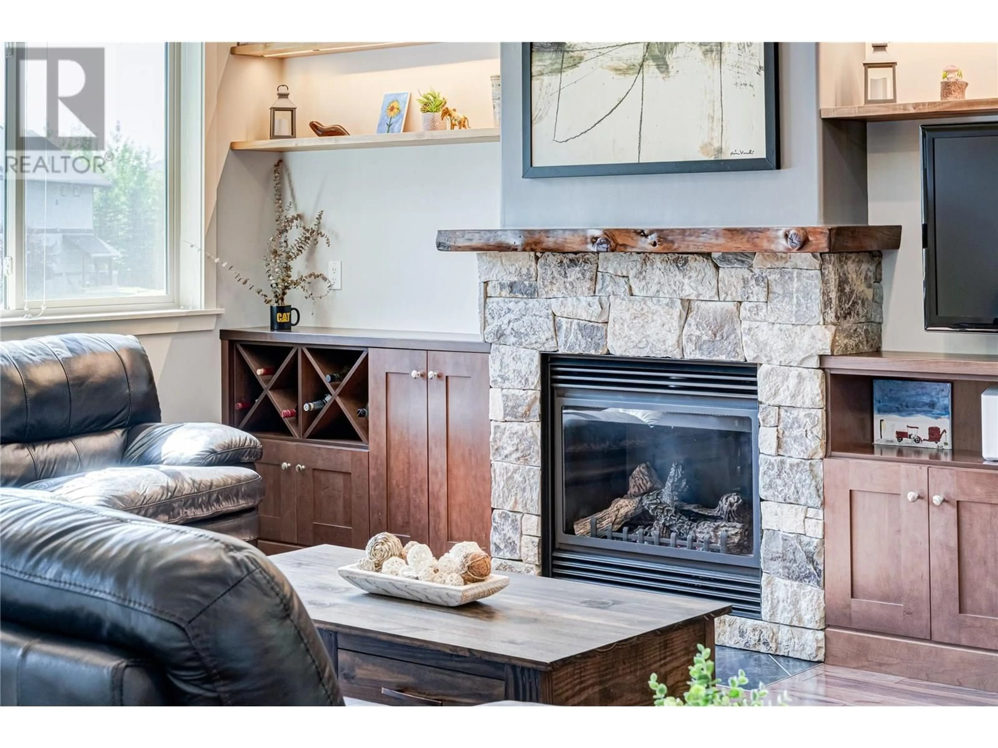 Living room with furniture, unknown for 1327 CHERRYWOOD BOULEVARD, Sparwood British Columbia V0B2G2