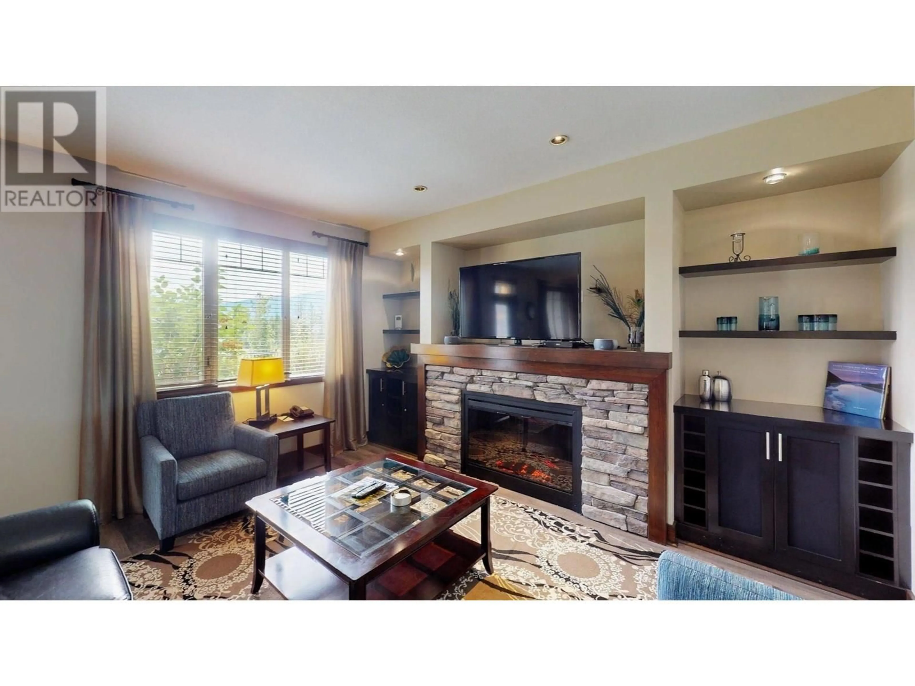 Living room with furniture, unknown for 814 B - 800 BIGHORN BOULEVARD, Radium Hot Springs British Columbia V0A1M0