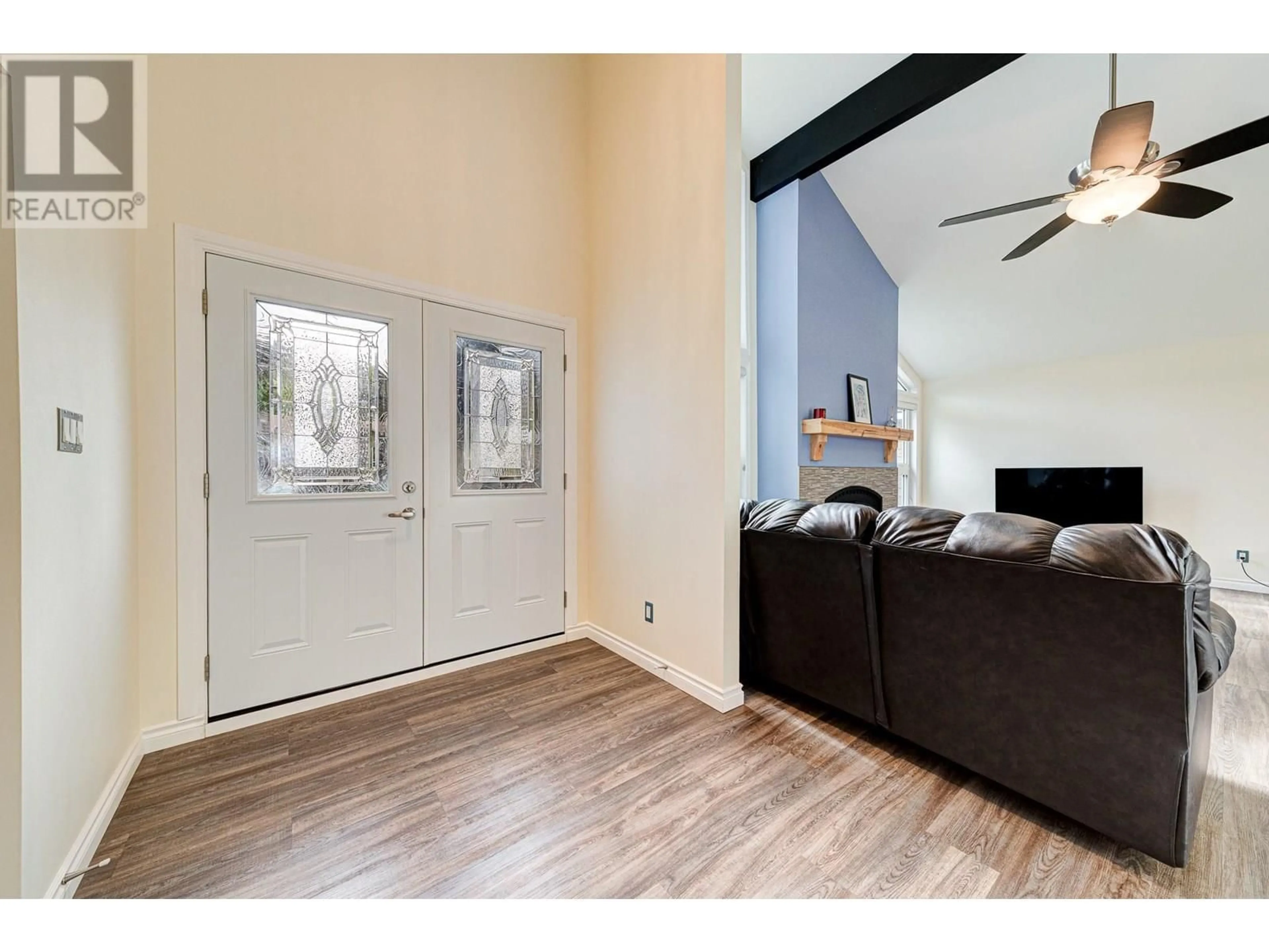 Indoor entryway for 920 ALPINE WAY, Elkford British Columbia V0B1H0