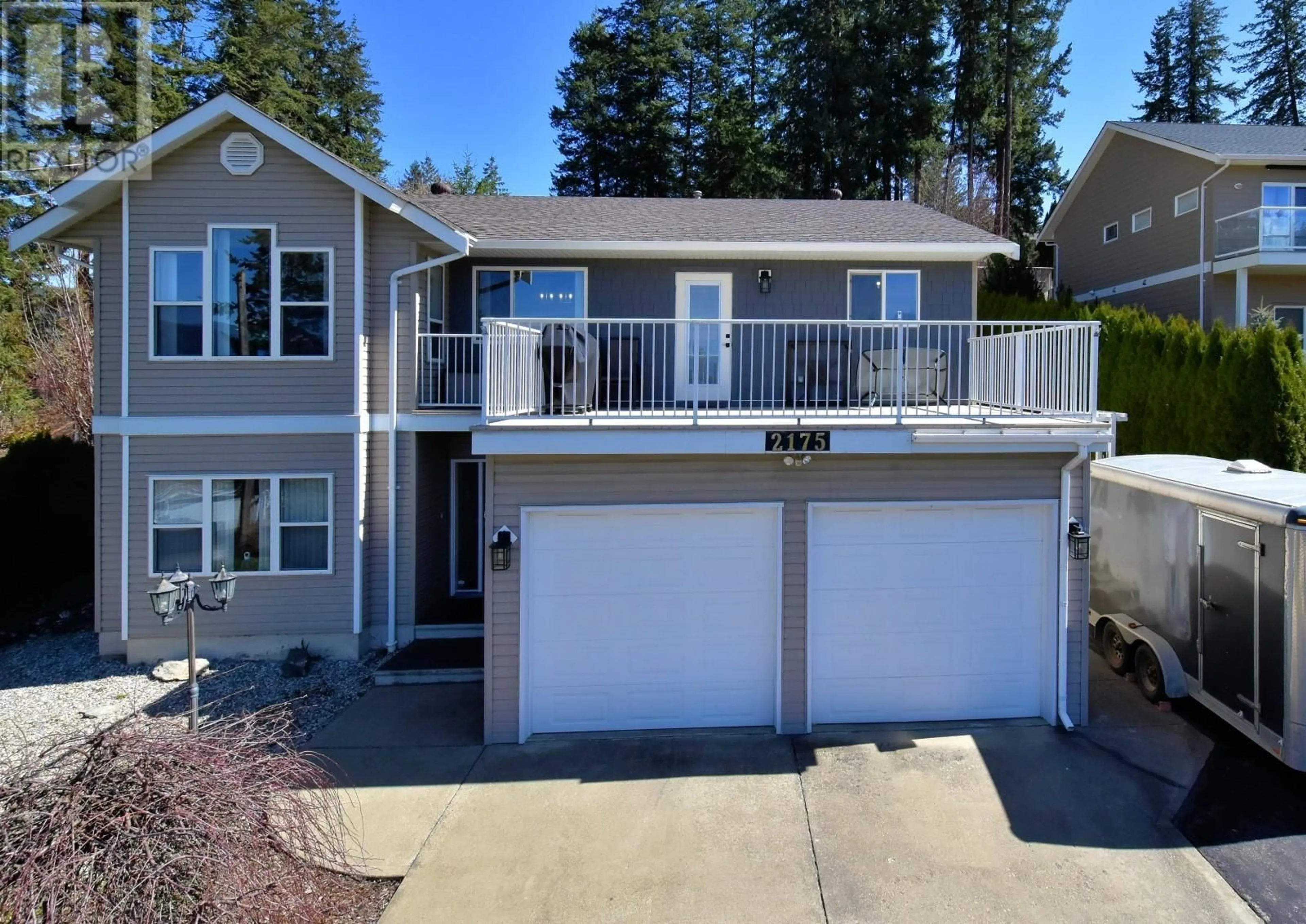 A pic from outside/outdoor area/front of a property/back of a property/a pic from drone, water/lake/river/ocean view for 2175 LAKEVIEW DRIVE, Blind Bay British Columbia V0E2W2