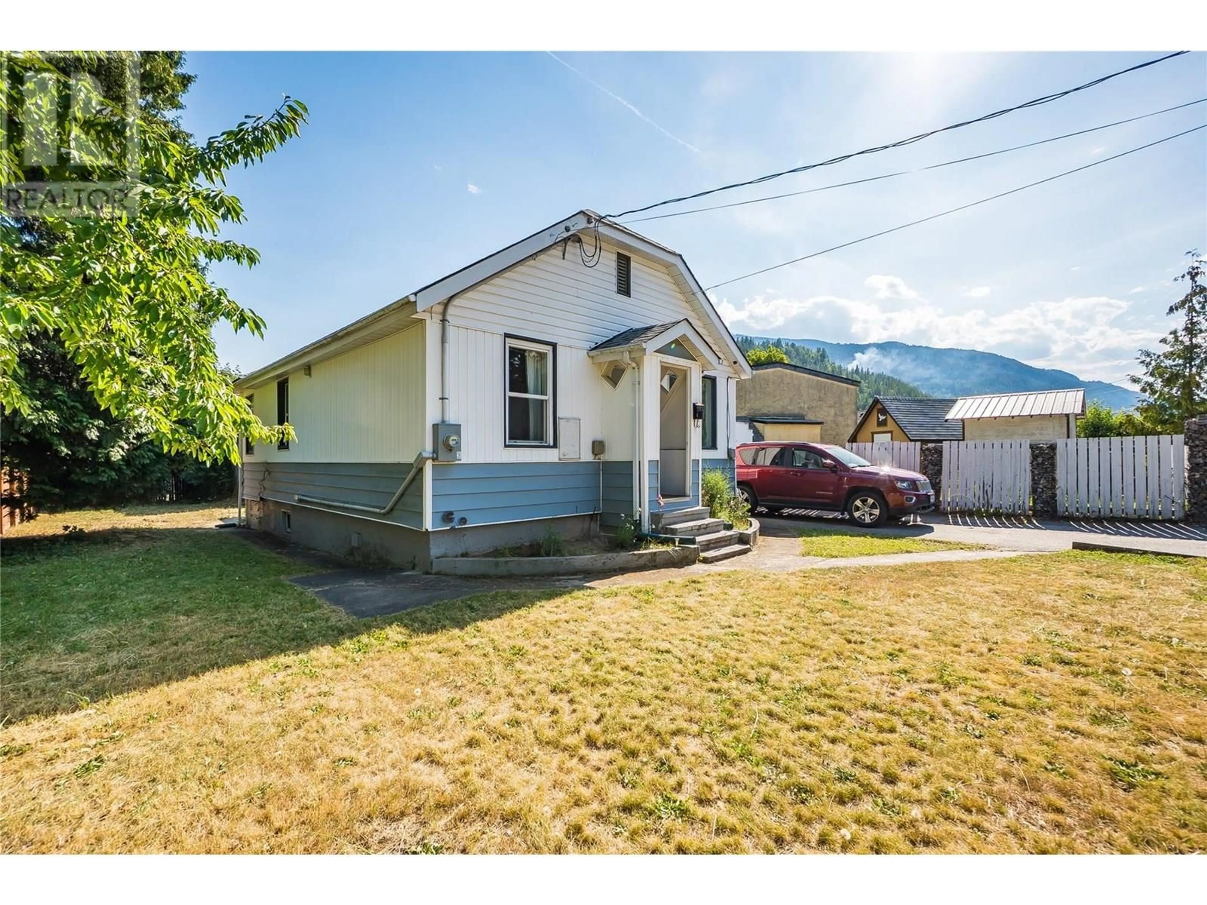 Unknown for 1216 1ST STREET, Castlegar British Columbia V1N1A2