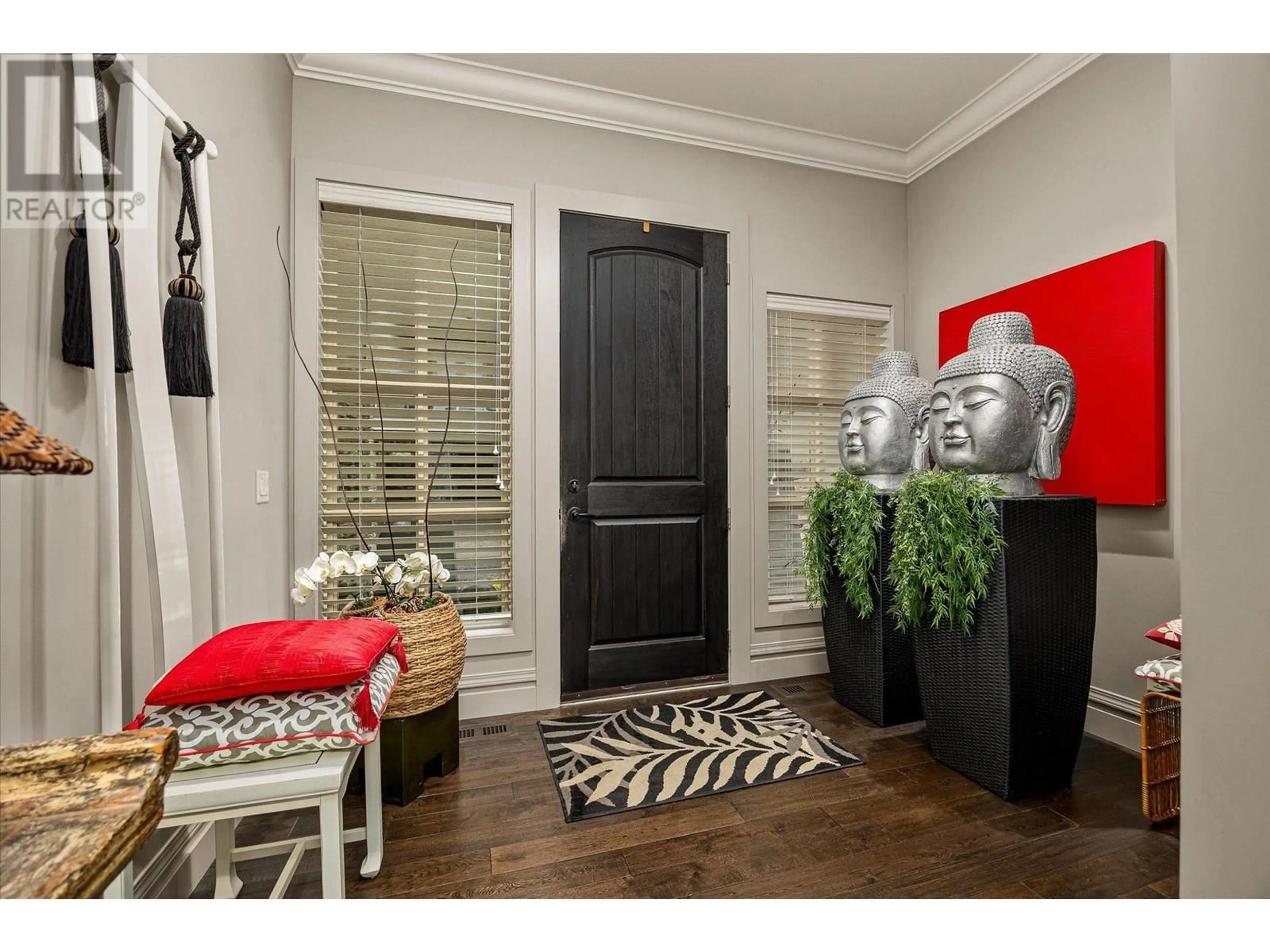 Indoor entryway for 4 - 2493 CASA PALMERO DRIVE, West Kelowna British Columbia V1Z4C6