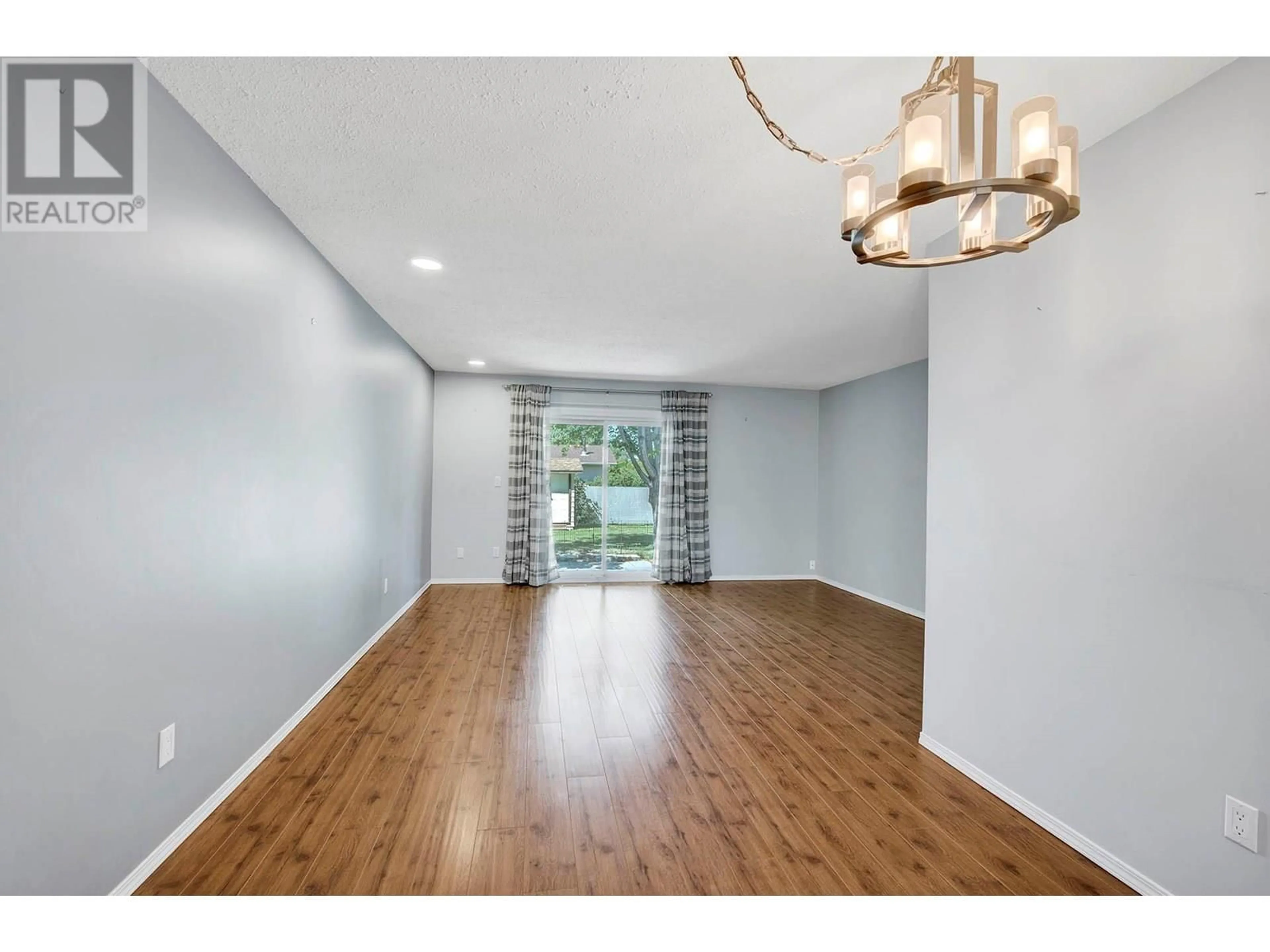 A pic of a room for 6 - 840 DESMOND STREET, Kamloops British Columbia V2B5K4