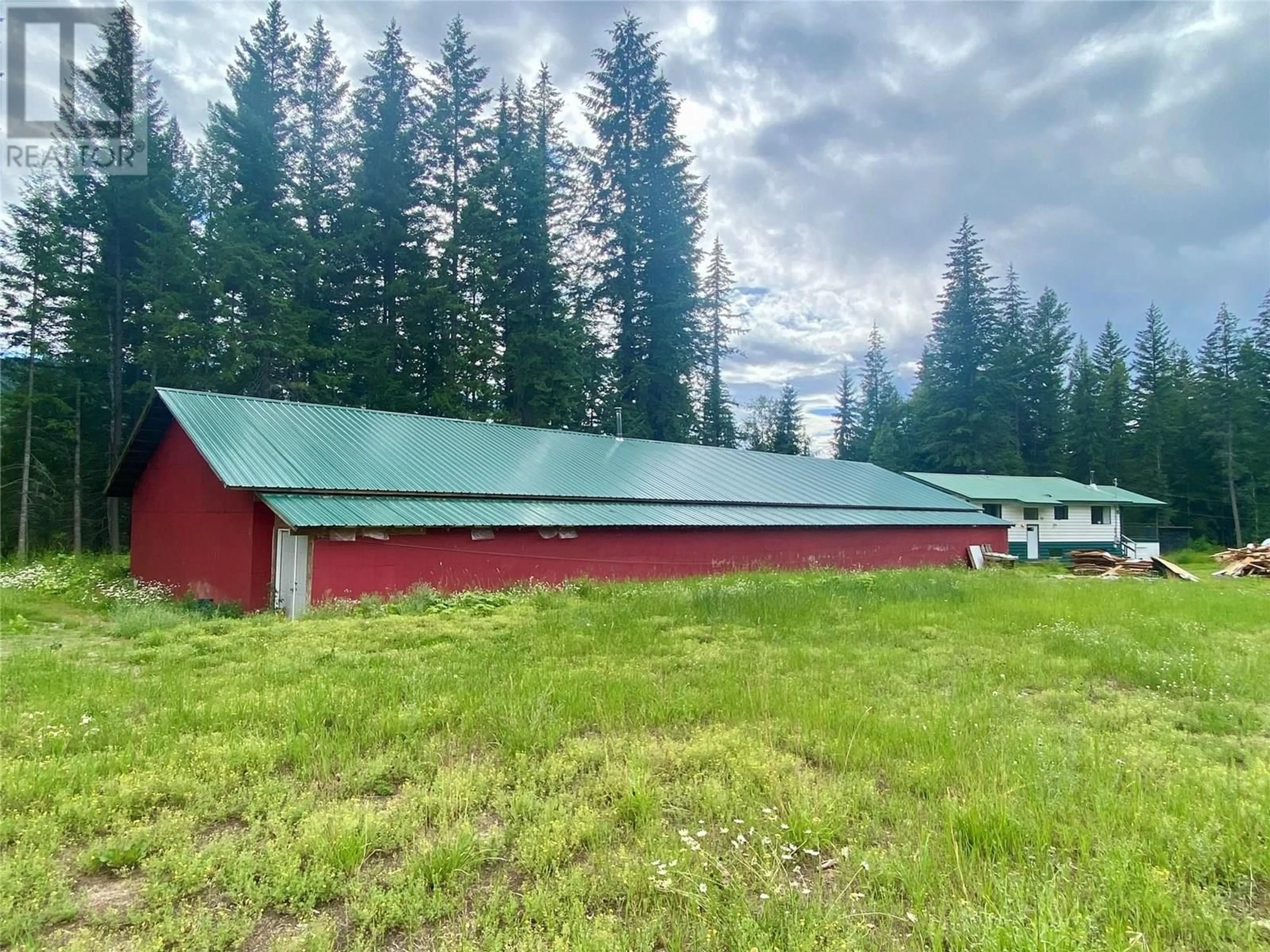 Shed for 6064 CREEKSIDE ROAD, Barriere British Columbia V0E1E0