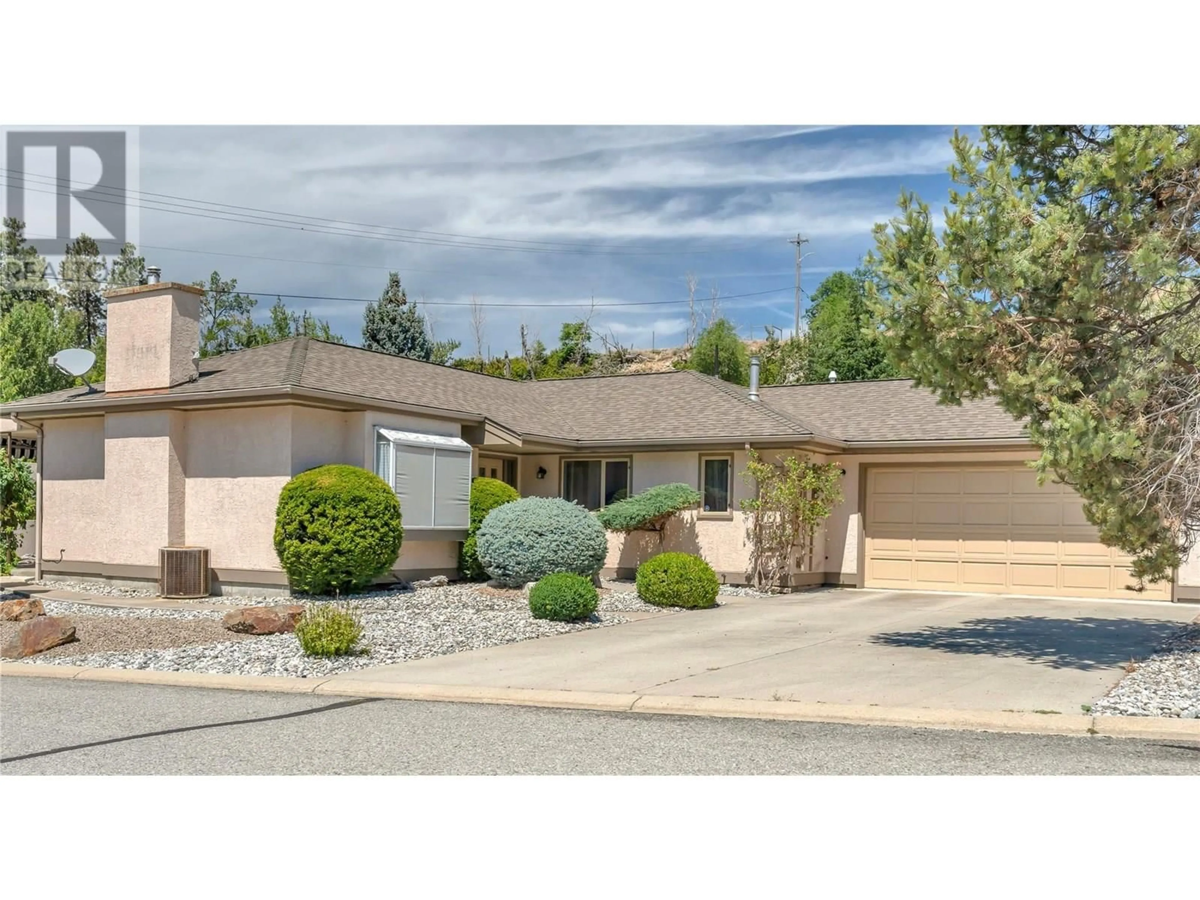 Home with vinyl exterior material, street for 101 - 102 FORESTBROOK PLACE, Penticton British Columbia V2A7N4