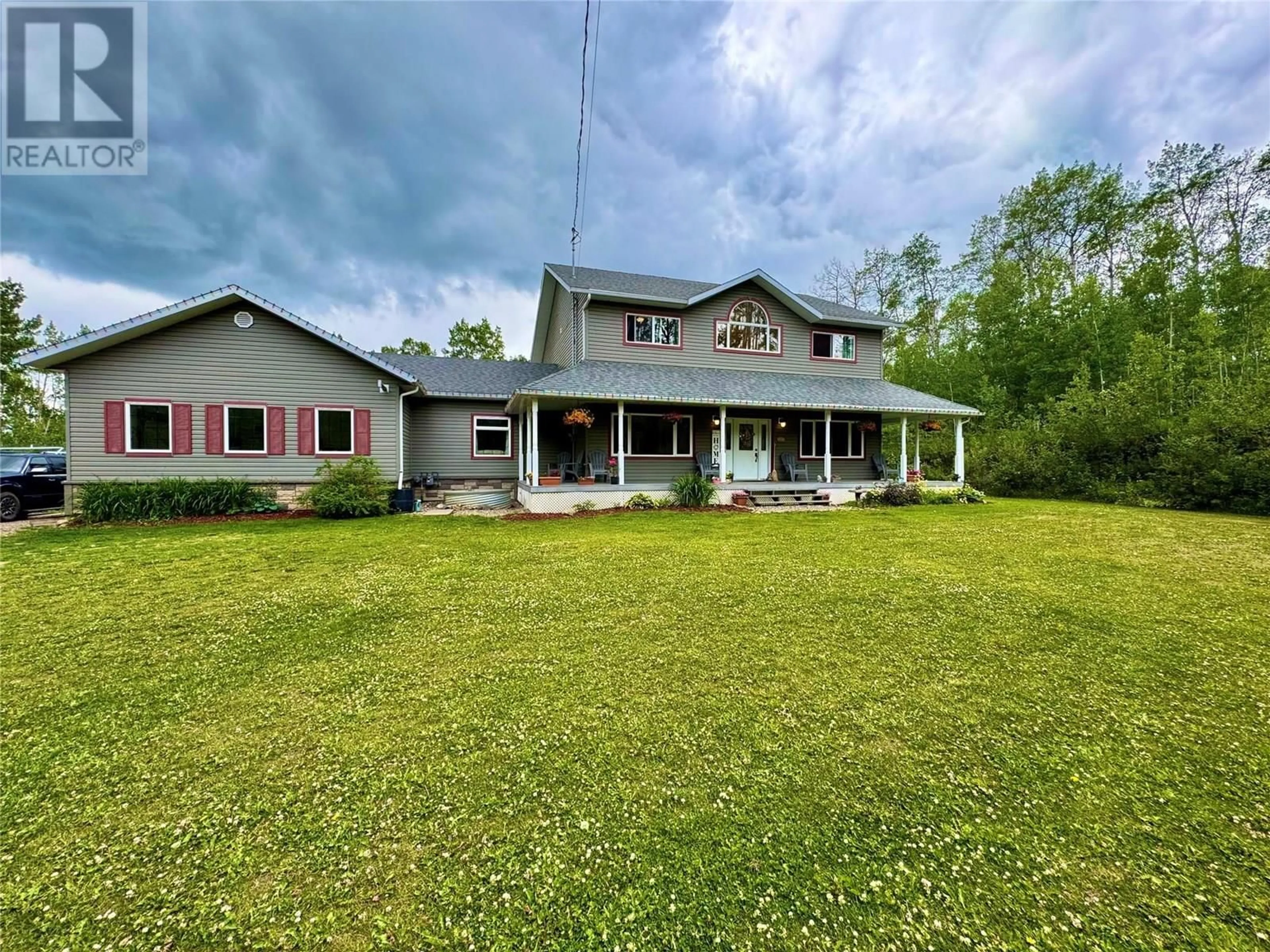 A pic from outside/outdoor area/front of a property/back of a property/a pic from drone, building for 263 192 ROAD, Dawson Creek British Columbia V1G2L0