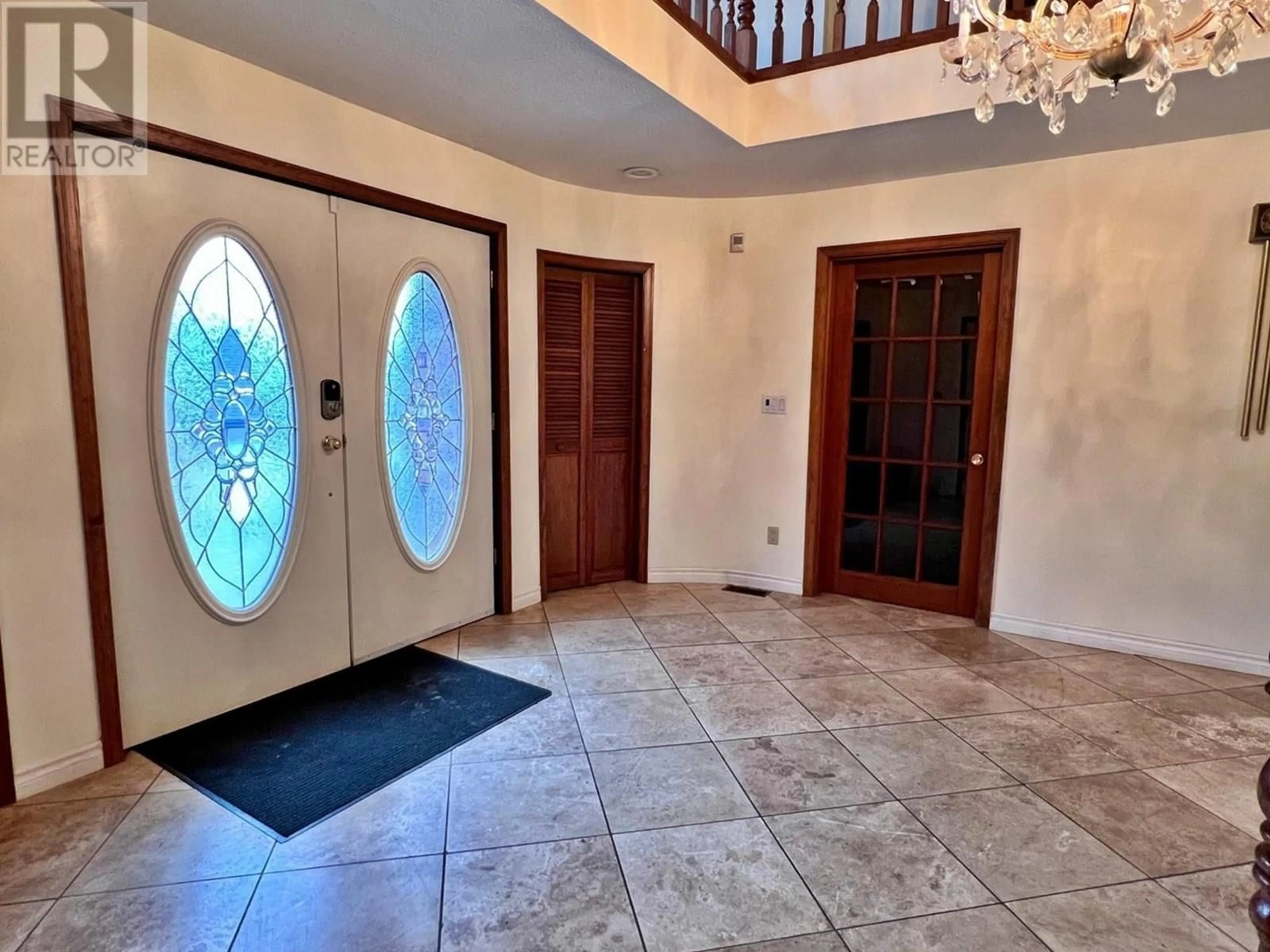 Indoor foyer for 1973 TRANQUILLE ROAD, Kamloops British Columbia V2B3M4