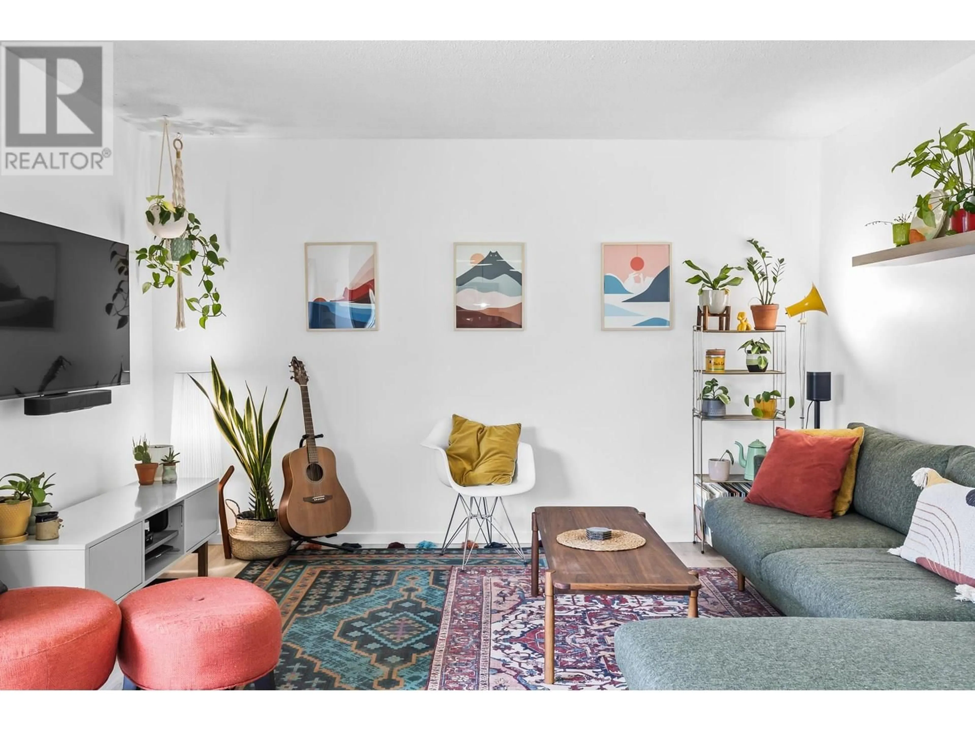 Living room with furniture, unknown for 210 - 875 BADKE ROAD, Kelowna British Columbia V1W5Z5