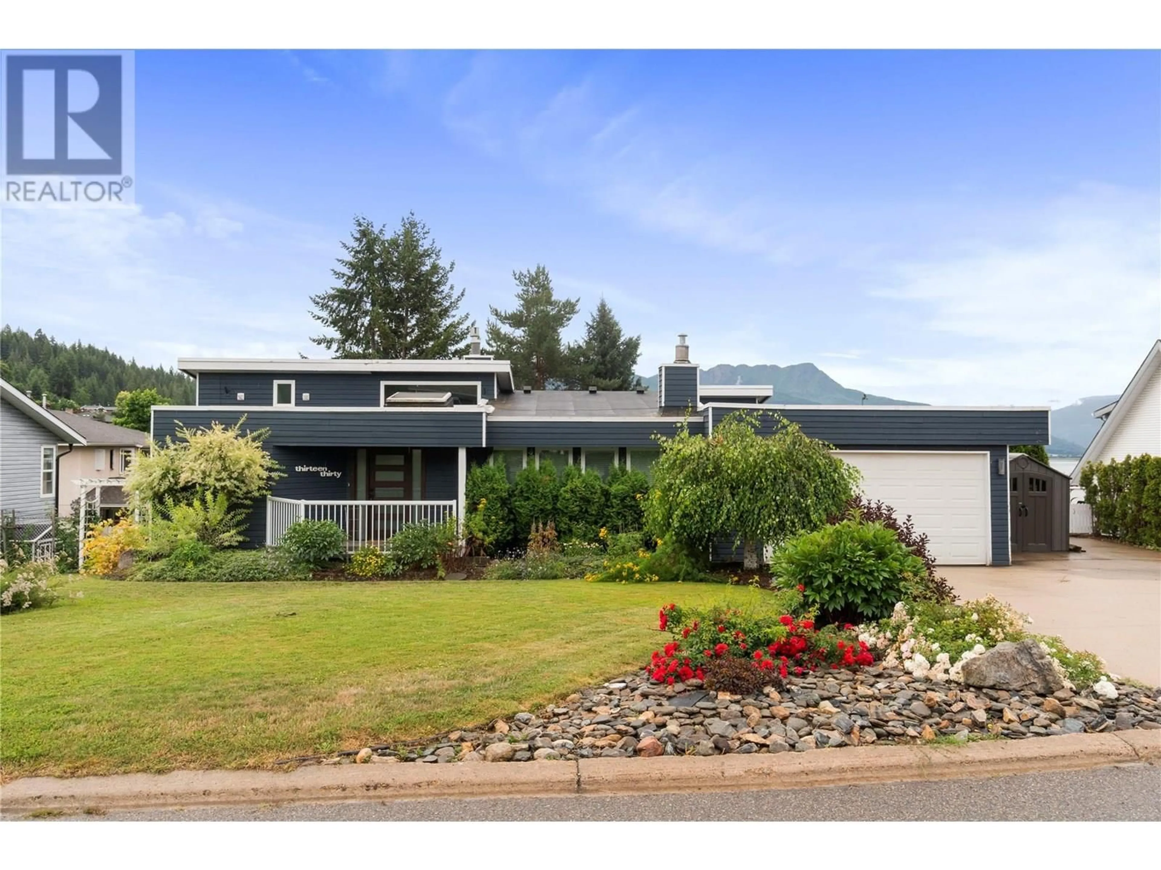 Home with vinyl exterior material, unknown for 1330 50 AVENUE NORTHEAST, Salmon Arm British Columbia V1E3N1