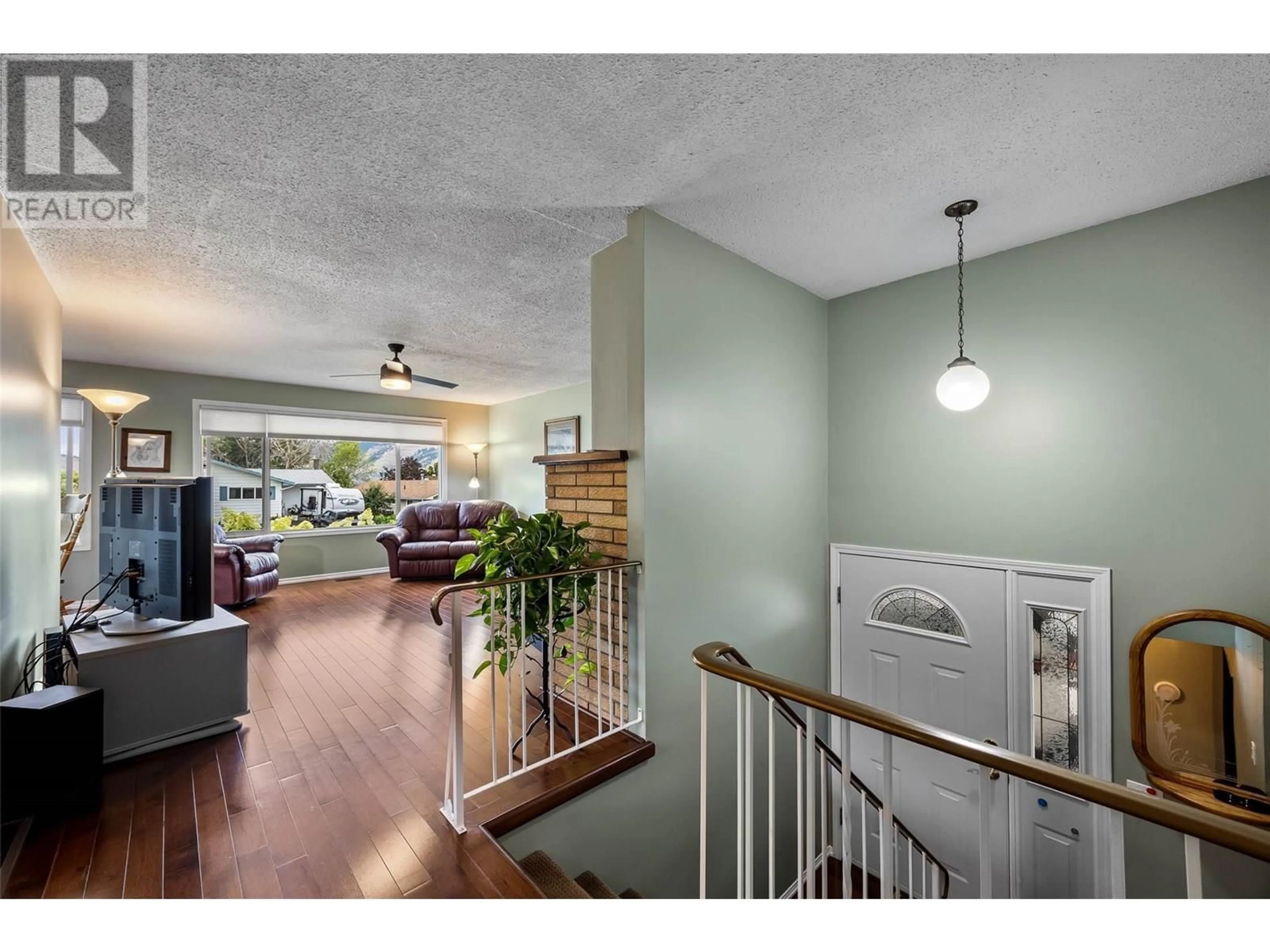 Unknown for 1591 SOUTHVIEW TERRACE, Kamloops British Columbia V2B7R3