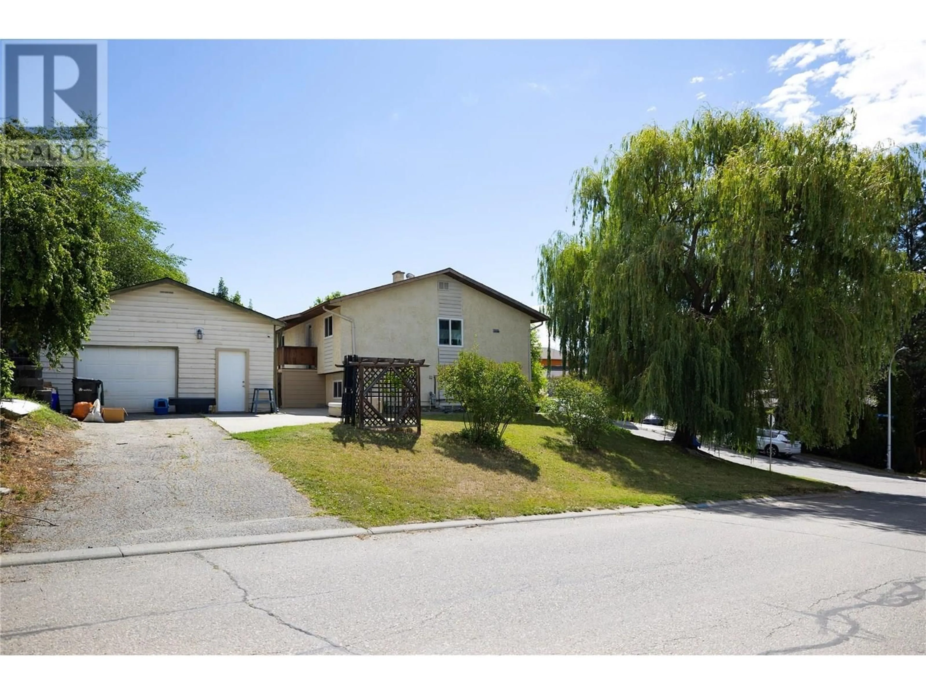 Unknown for 2105 19 AVENUE, Vernon British Columbia V1T7L7