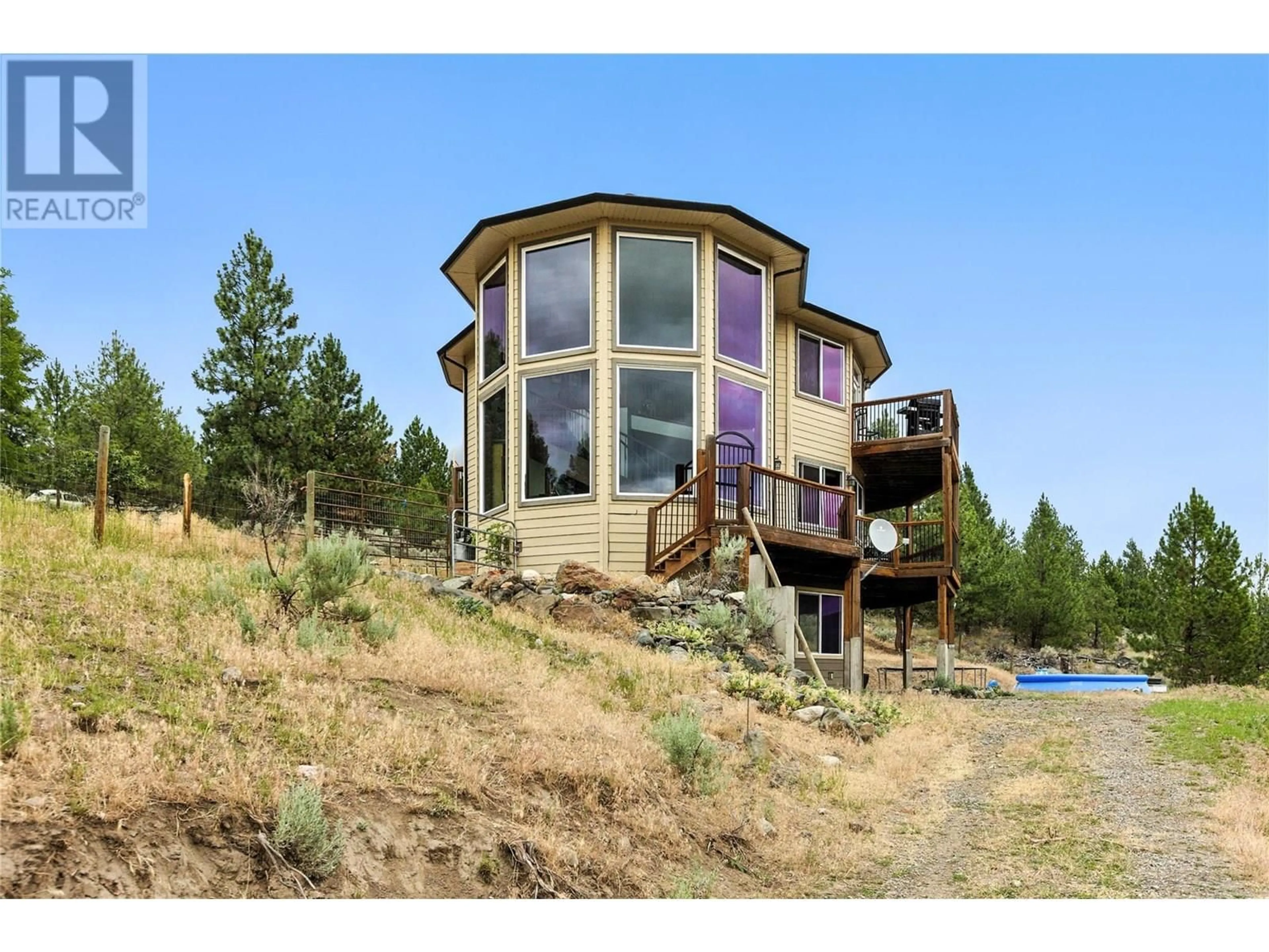 Home with vinyl exterior material, water/lake/river/ocean view for 4377 SHUSWAP ROAD, Kamloops British Columbia V0E2P0